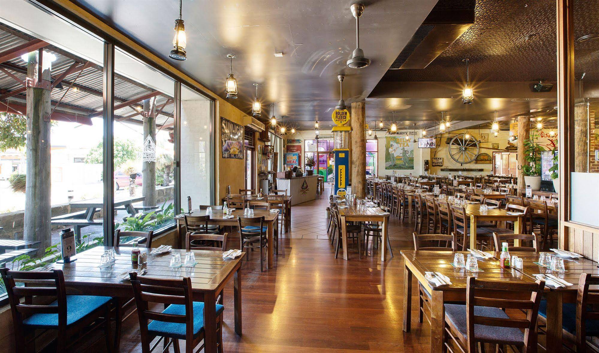 Nightcap at Wanneroo Tavern