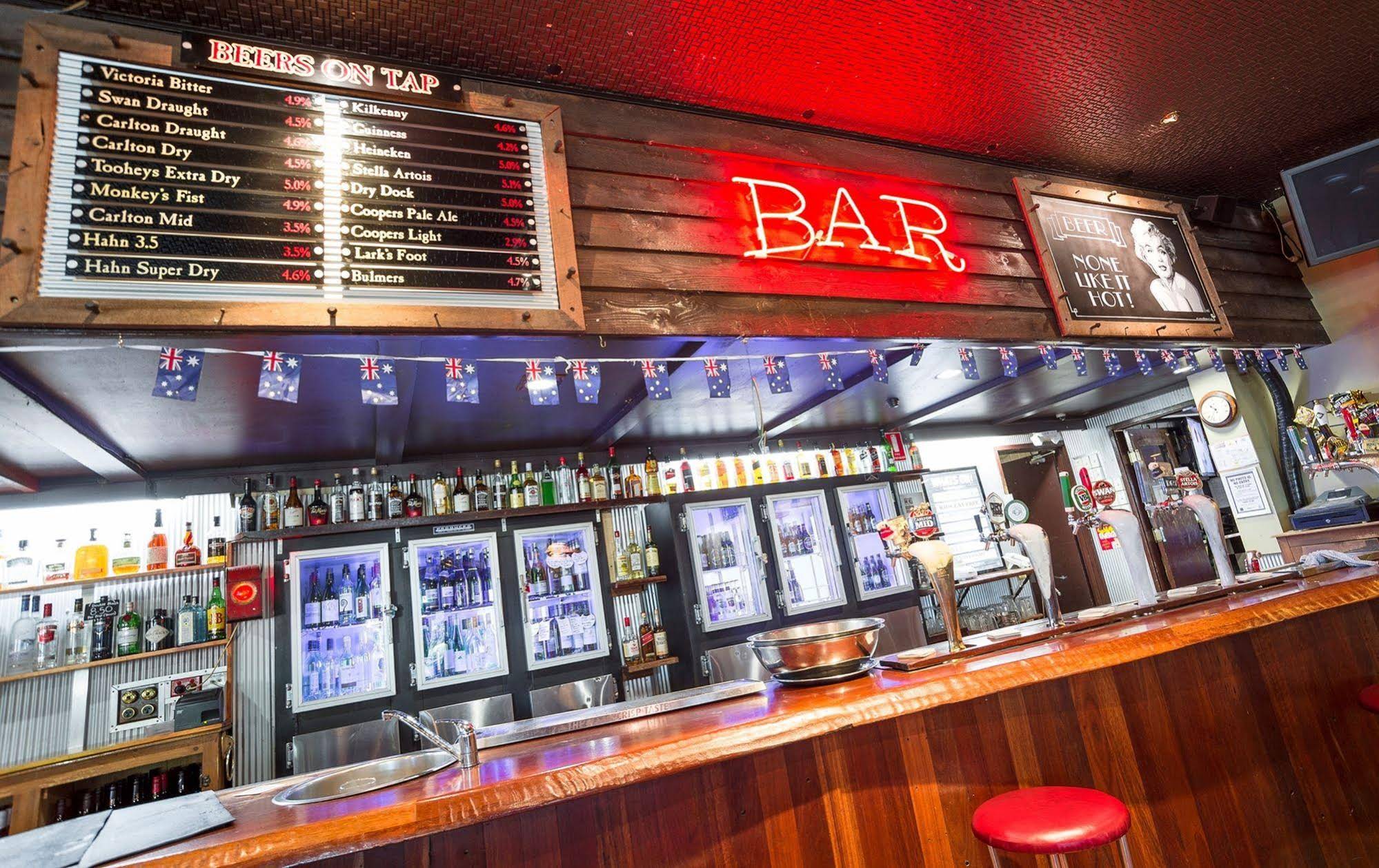 Nightcap at Wanneroo Tavern