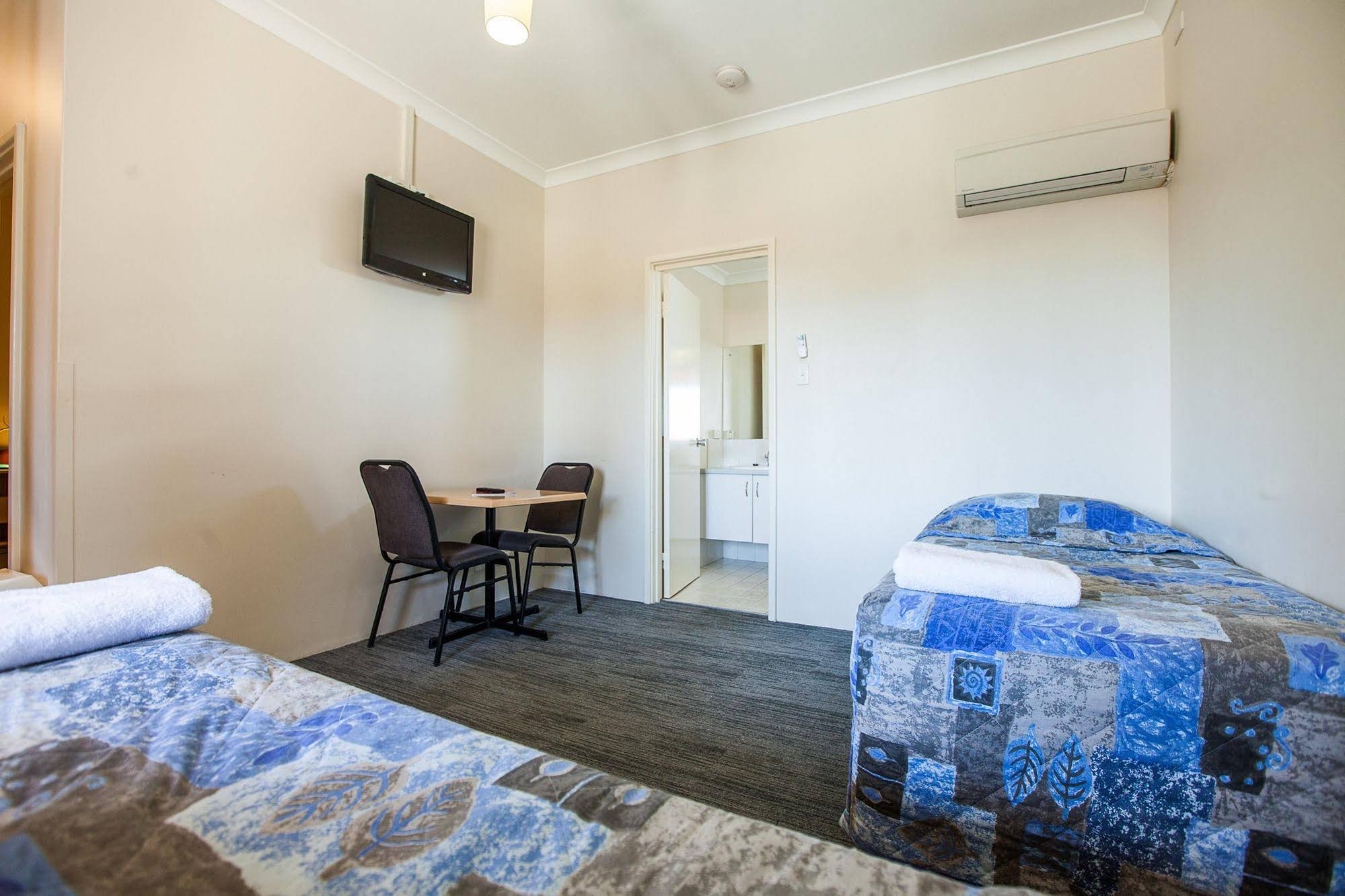 Nightcap at Wanneroo Tavern