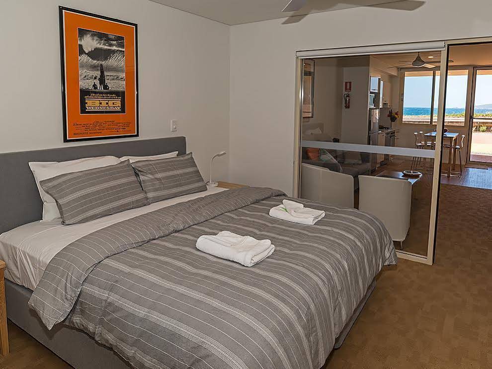 Canal Rocks Beachfront Apartments