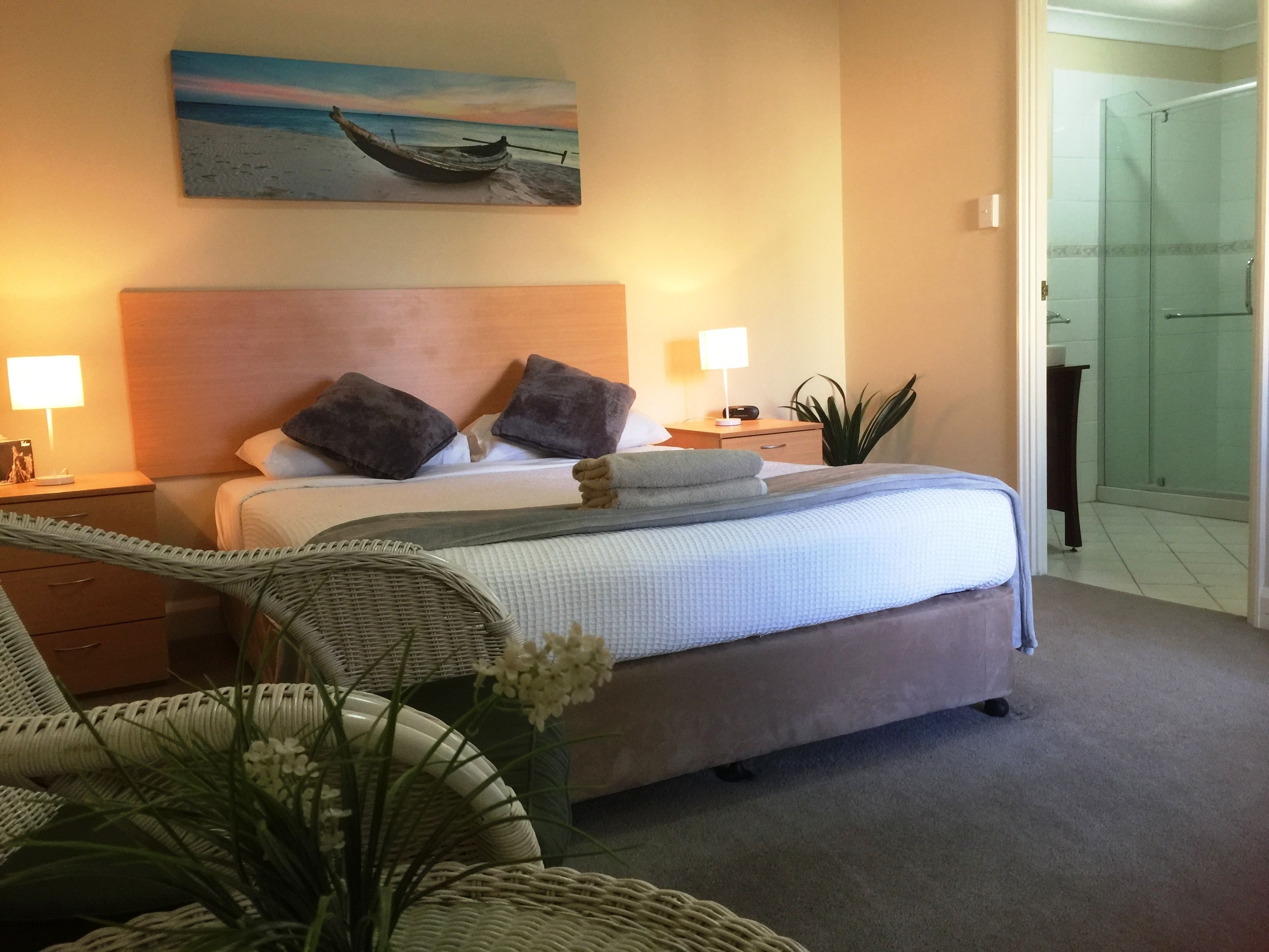 The Nosh & Nod - Howick Street