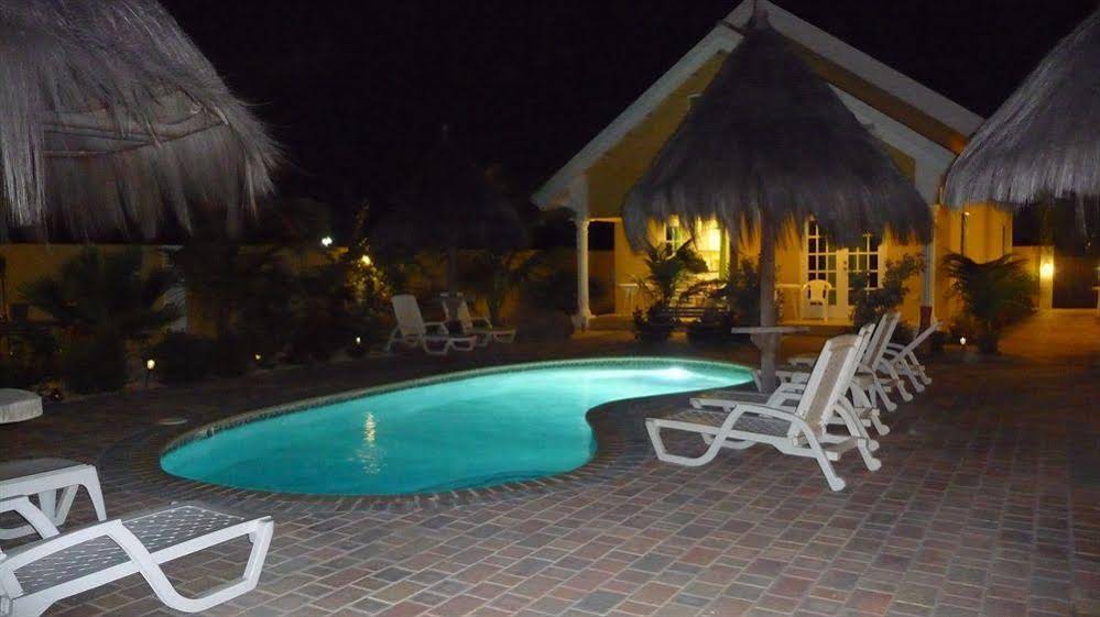 Aruba Tropic Apartments