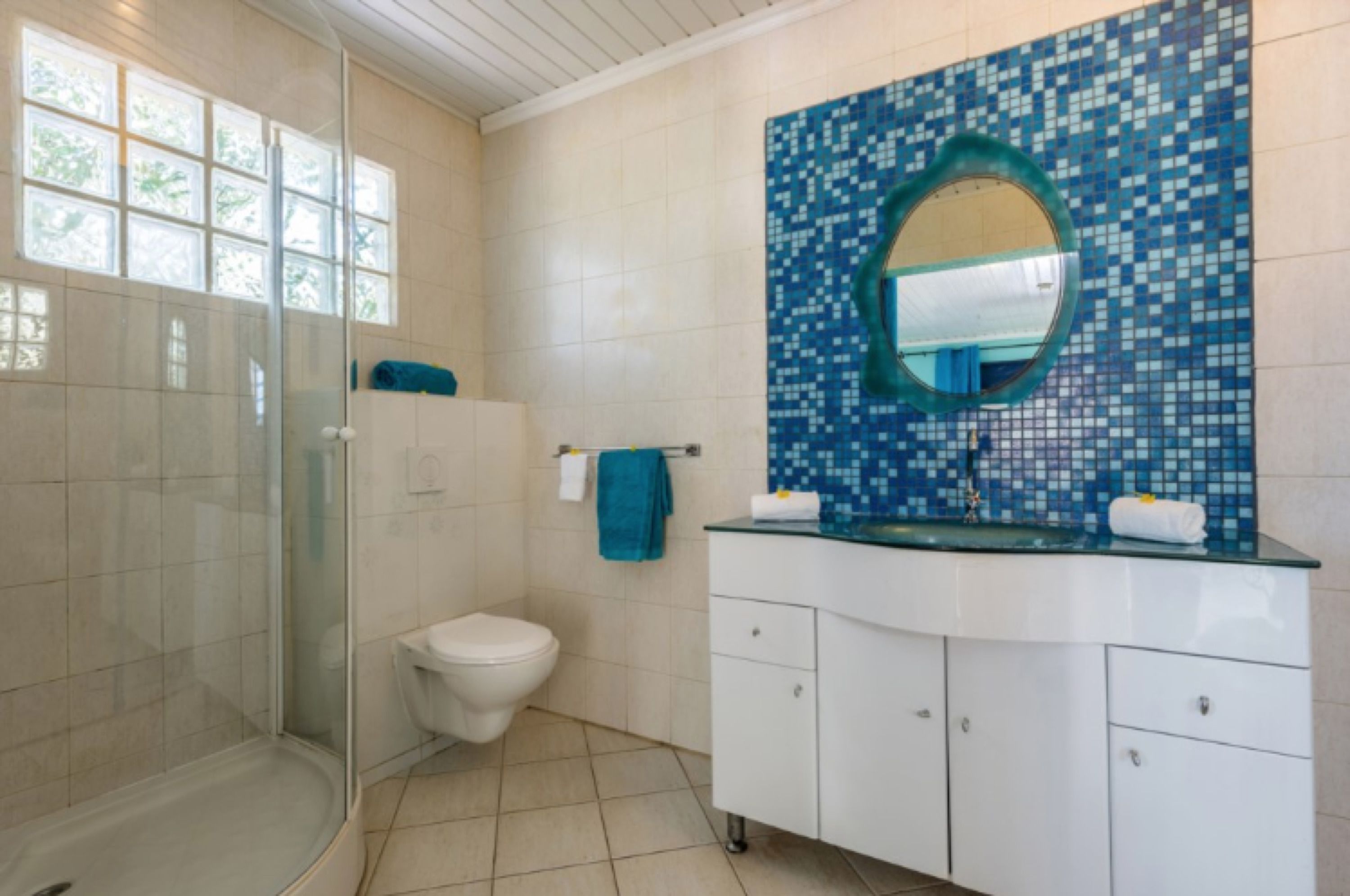 Sunflower Villa Studios by CMD