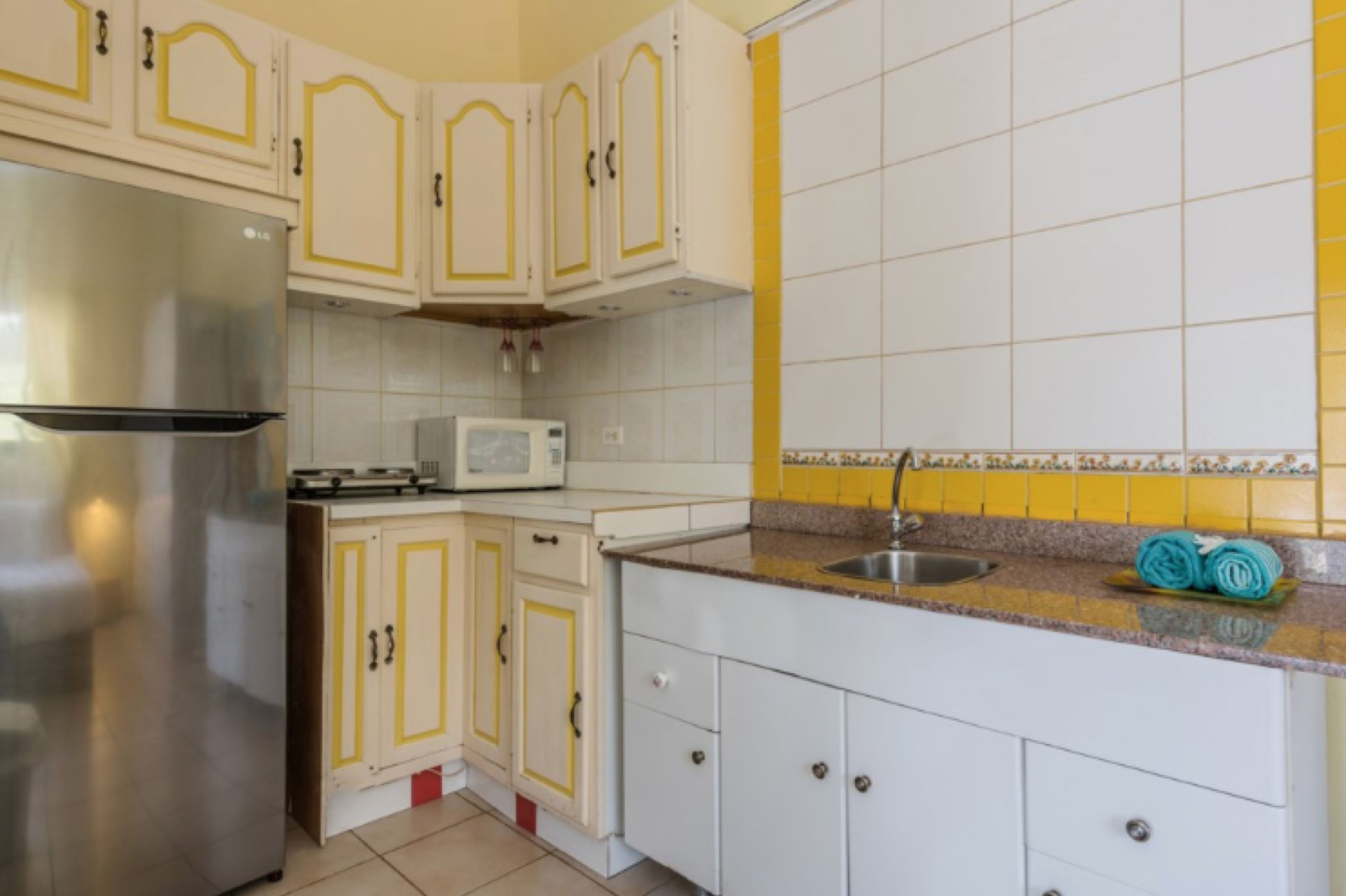 Sunflower Villa Studios by CMD