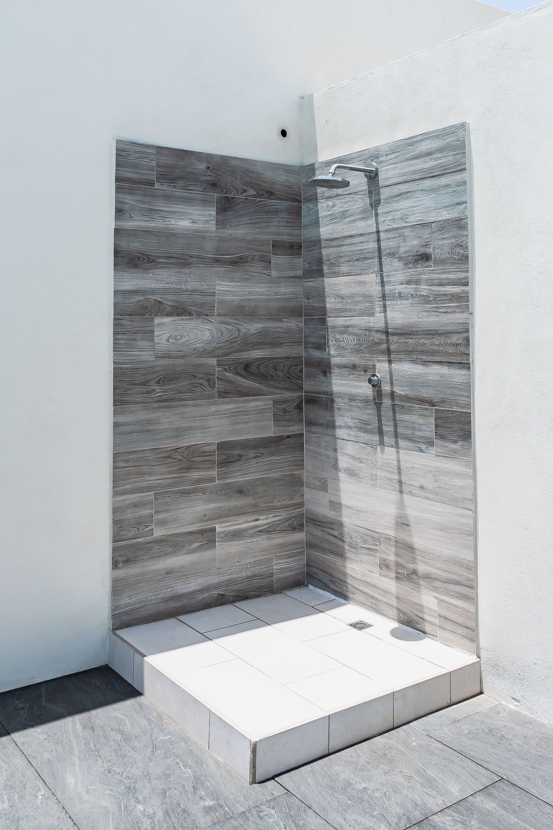 The Palm Leaf Apartments