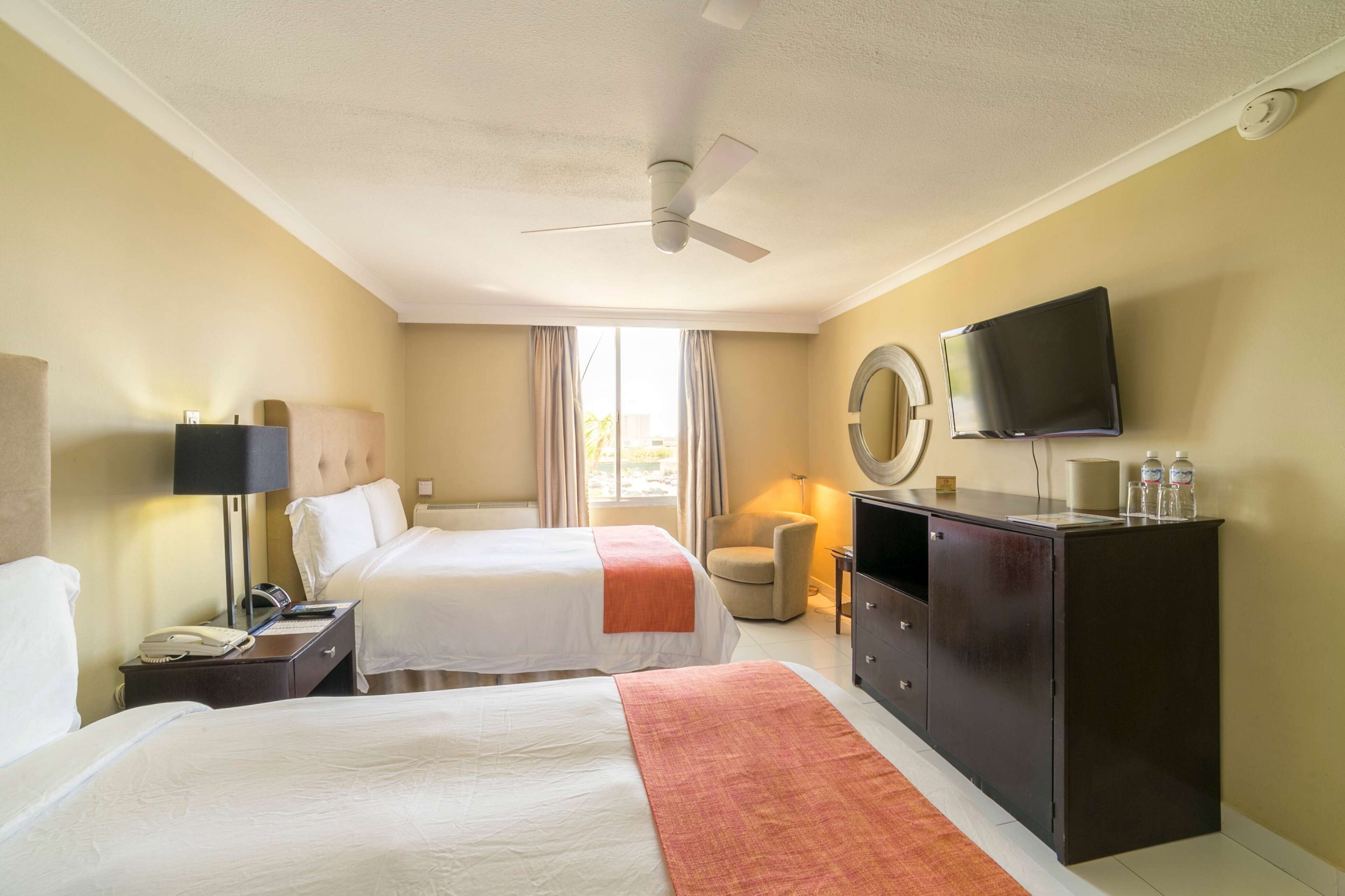 TRYP by Wyndham Aruba Adults Only Hotel