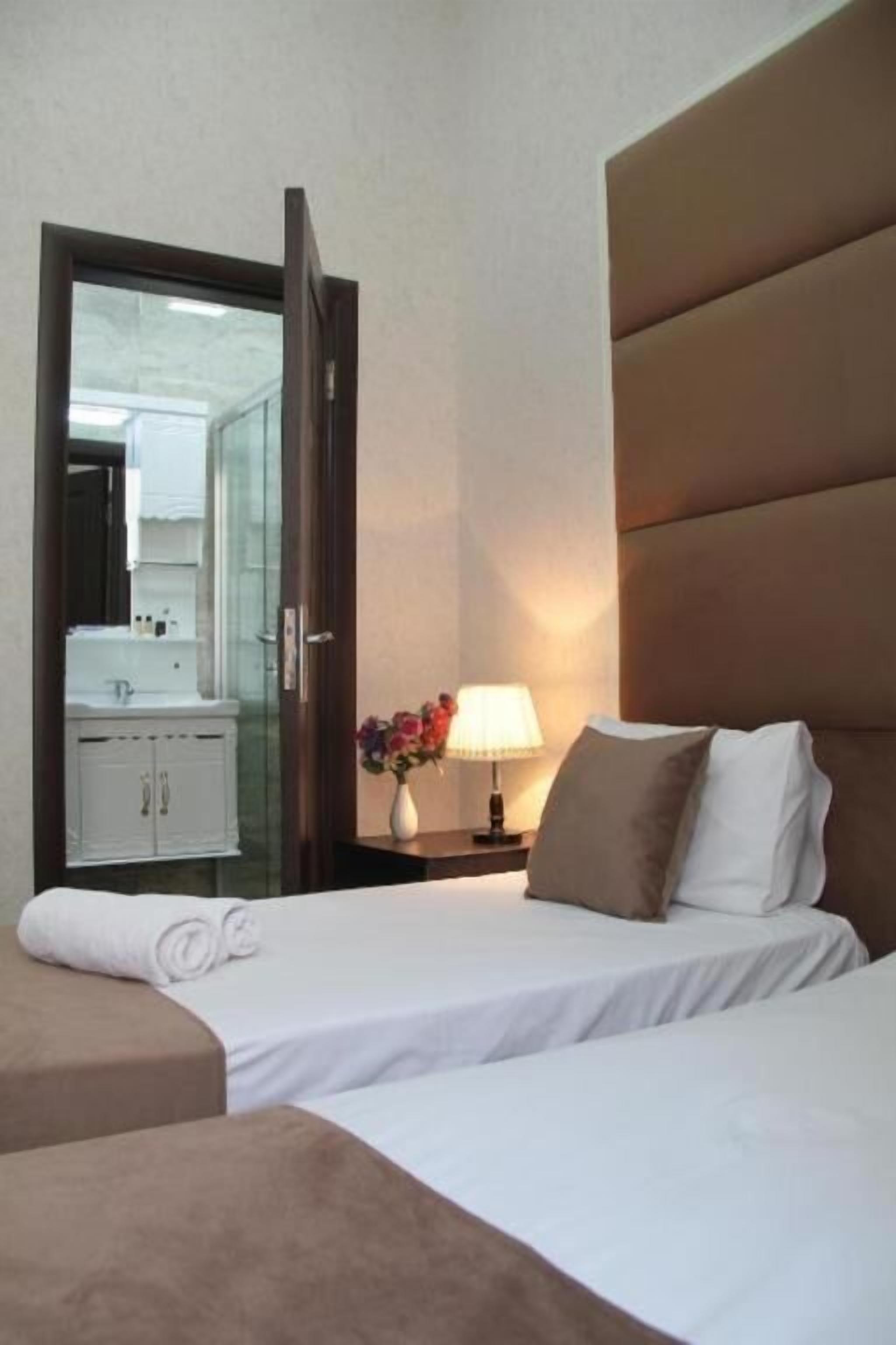 City Inn Nizami Hotel