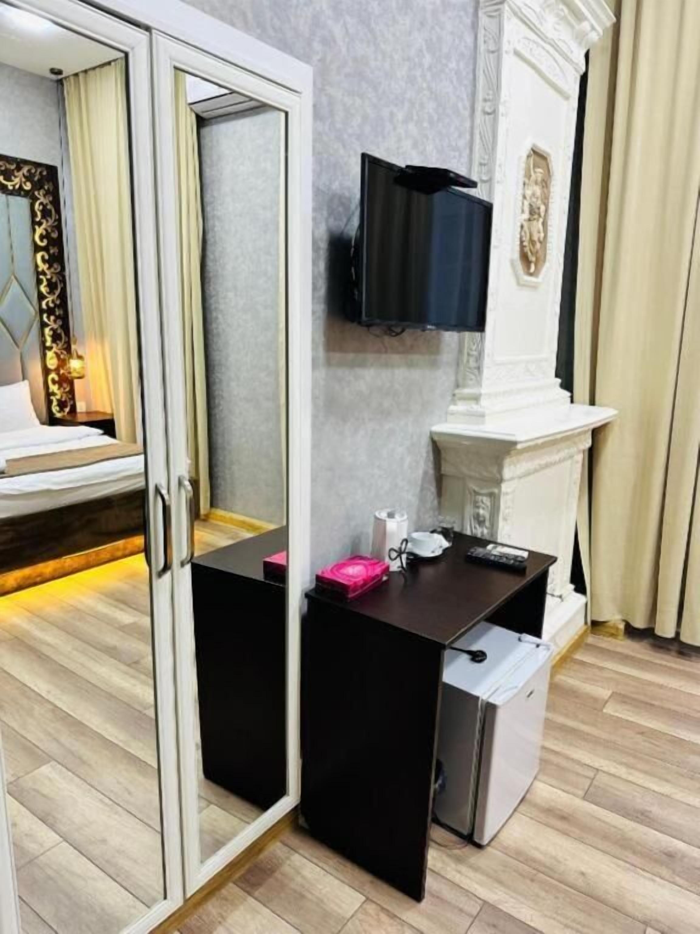 City Inn Nizami Hotel