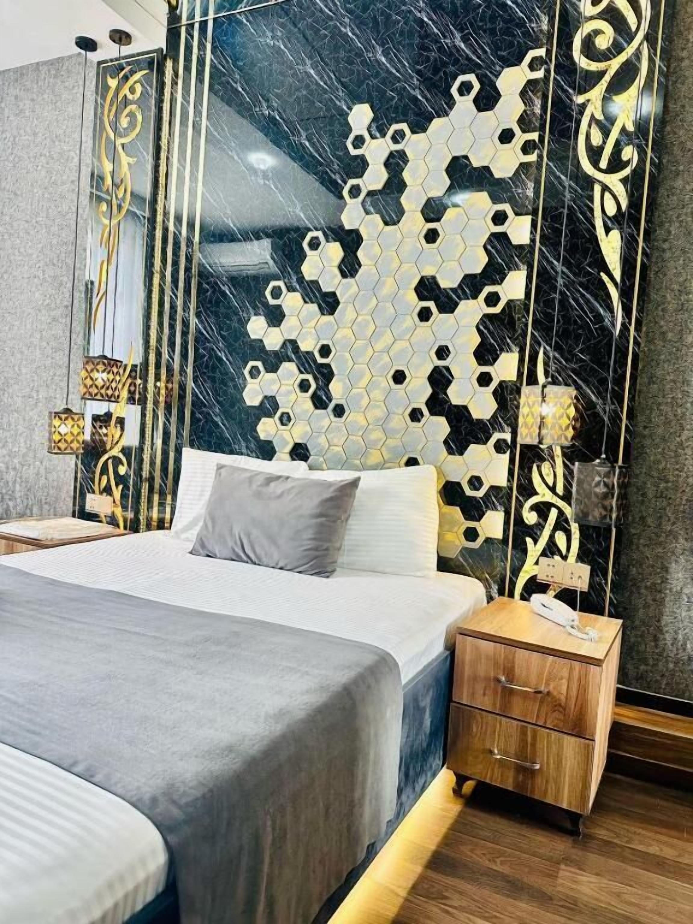 City Inn Nizami Hotel