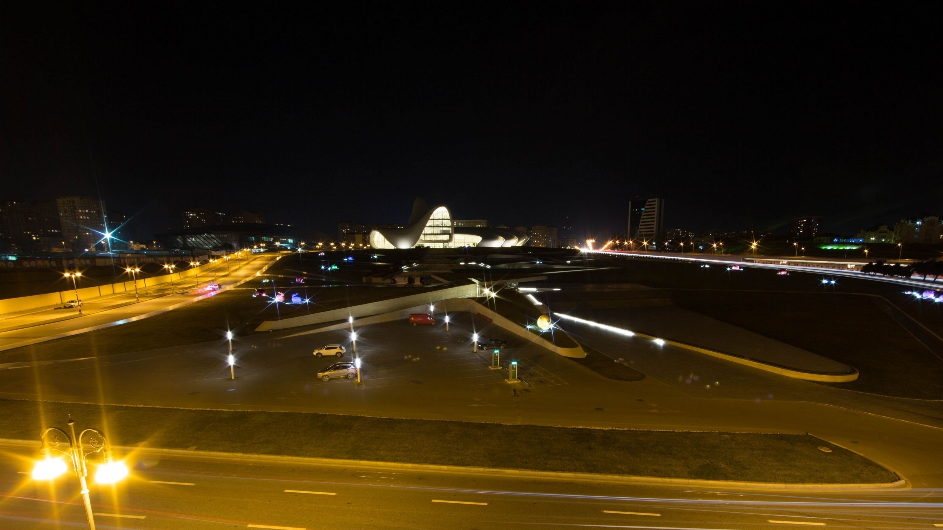 The Central Point Hotel Baku