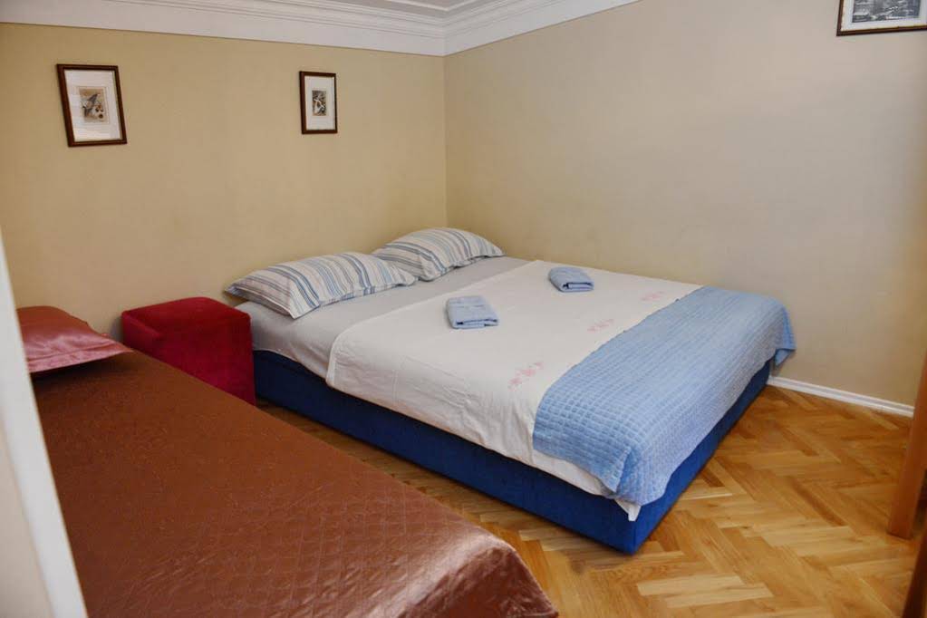 Hostel Dino