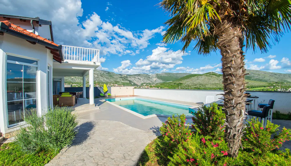 Luxury Villa Horizon