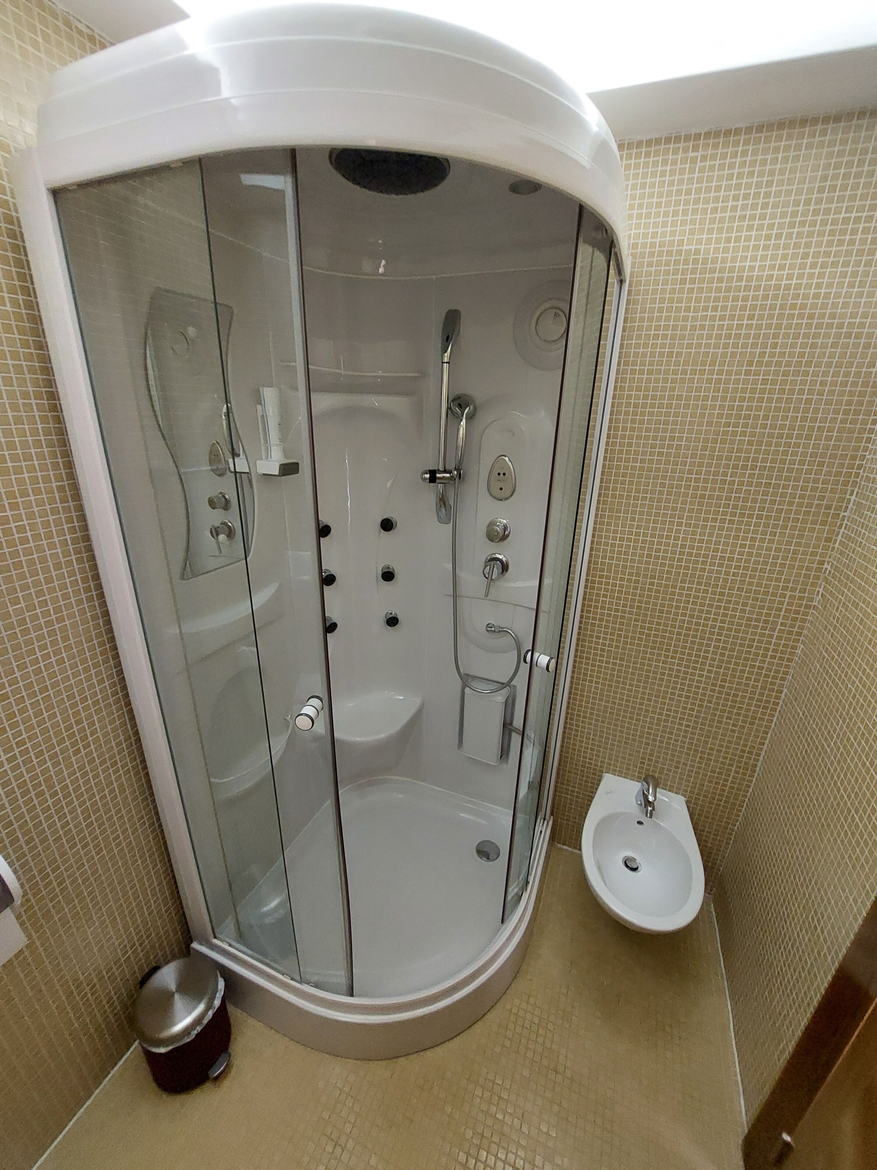 Hotel Brass