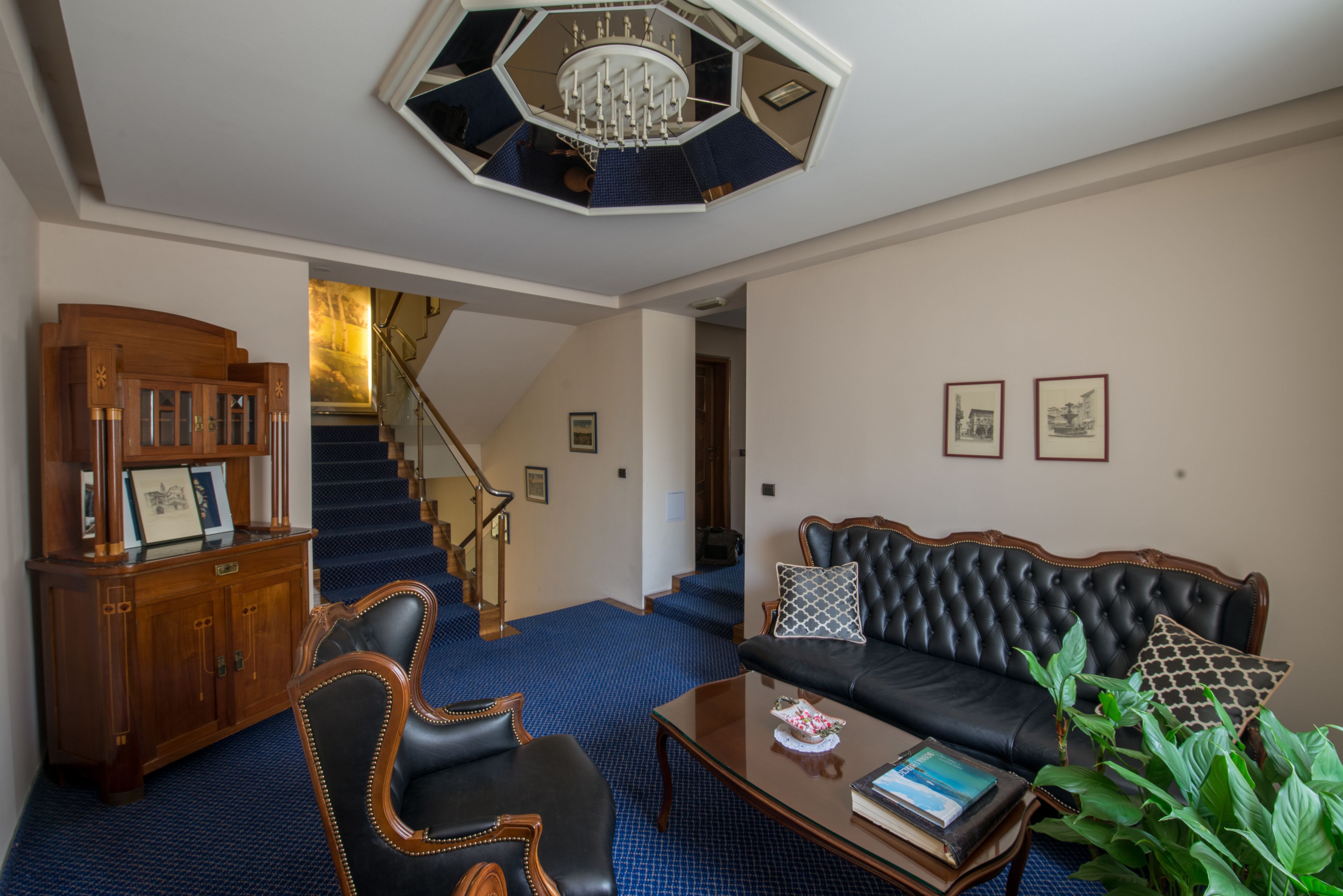 Hotel Brass