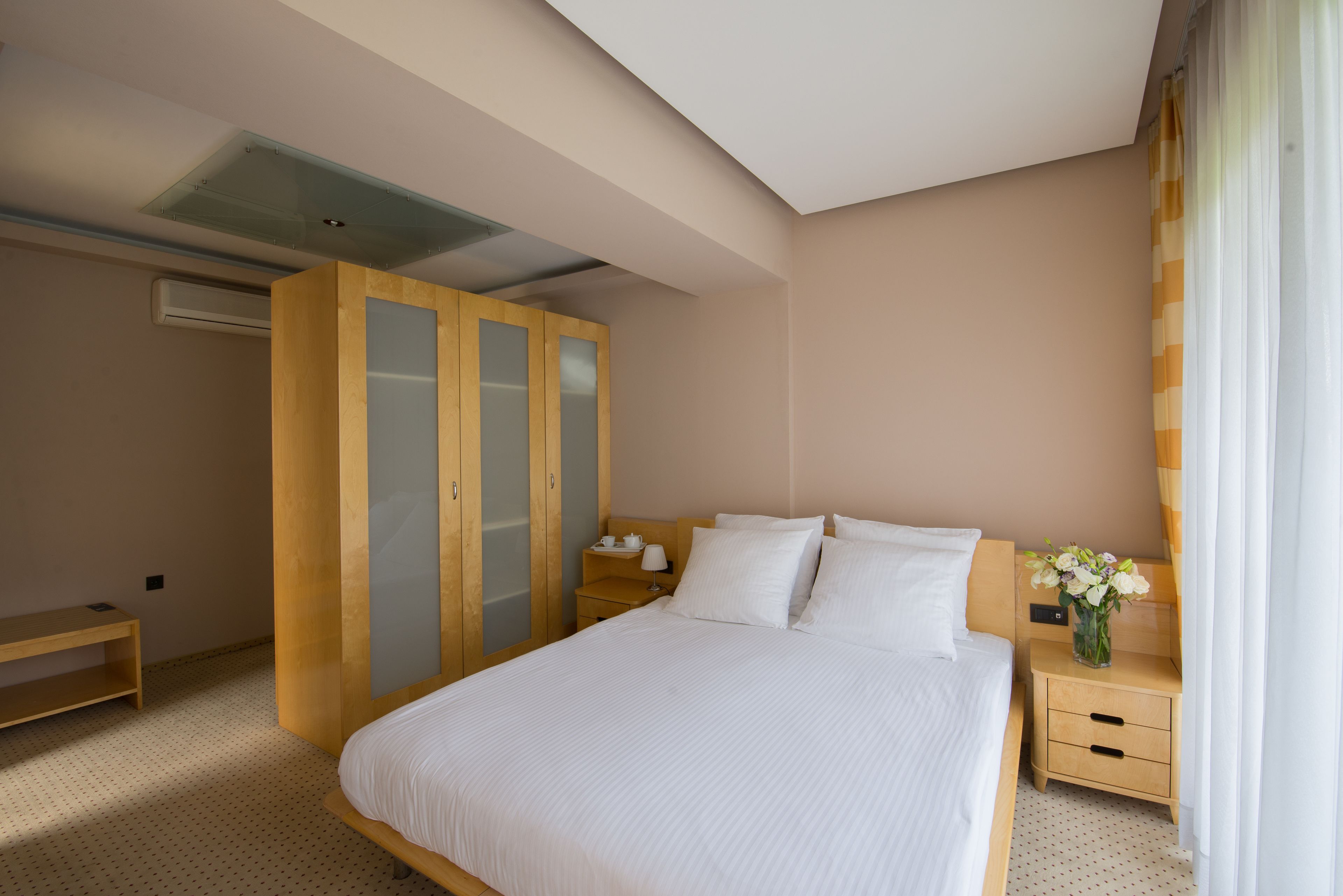 Hotel Brass