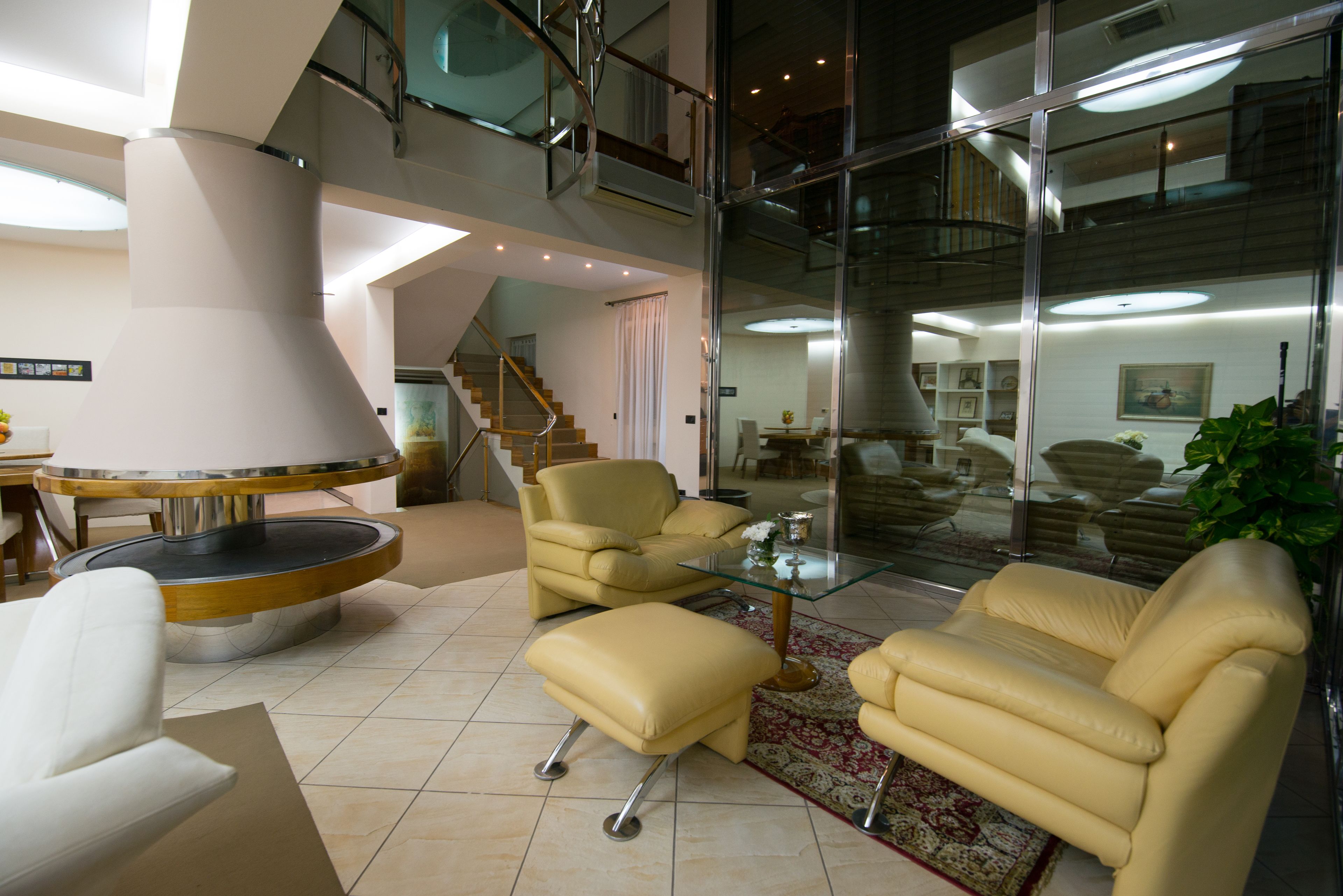 Hotel Brass