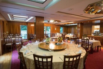Hotel Brass