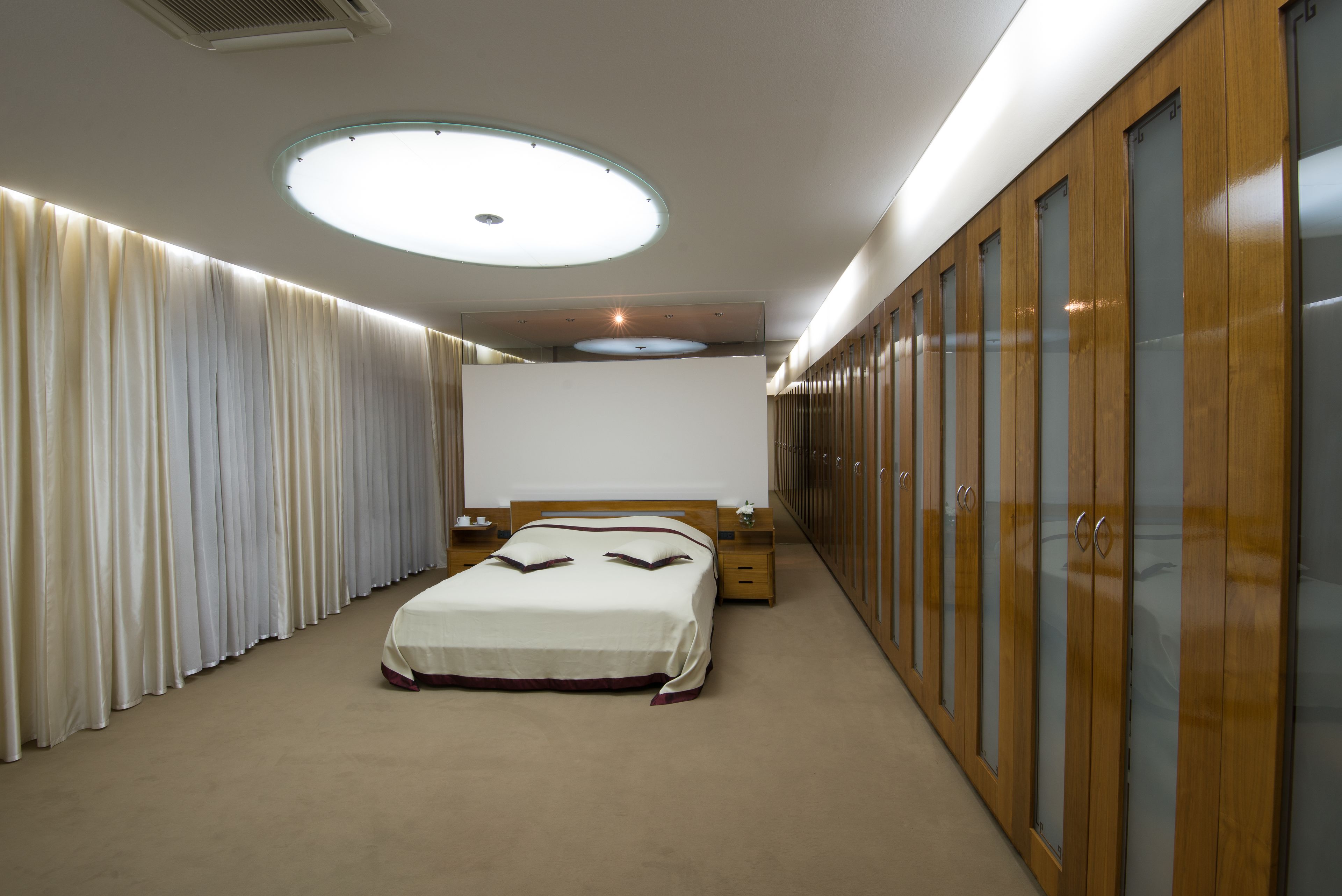 Hotel Brass