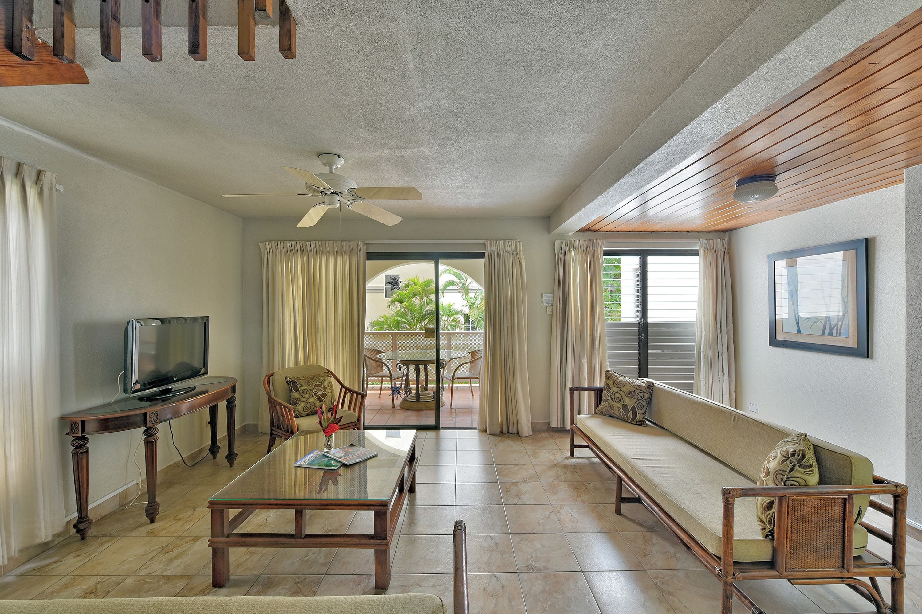 Coconut Court Beach Hotel