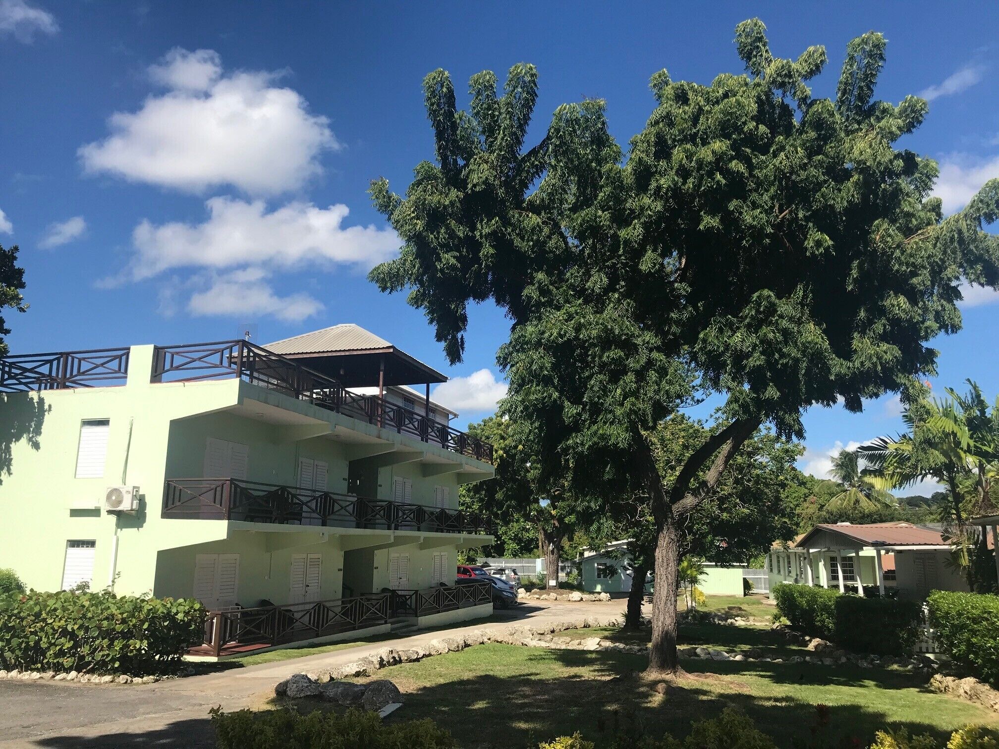 Coconut Court Beach Hotel