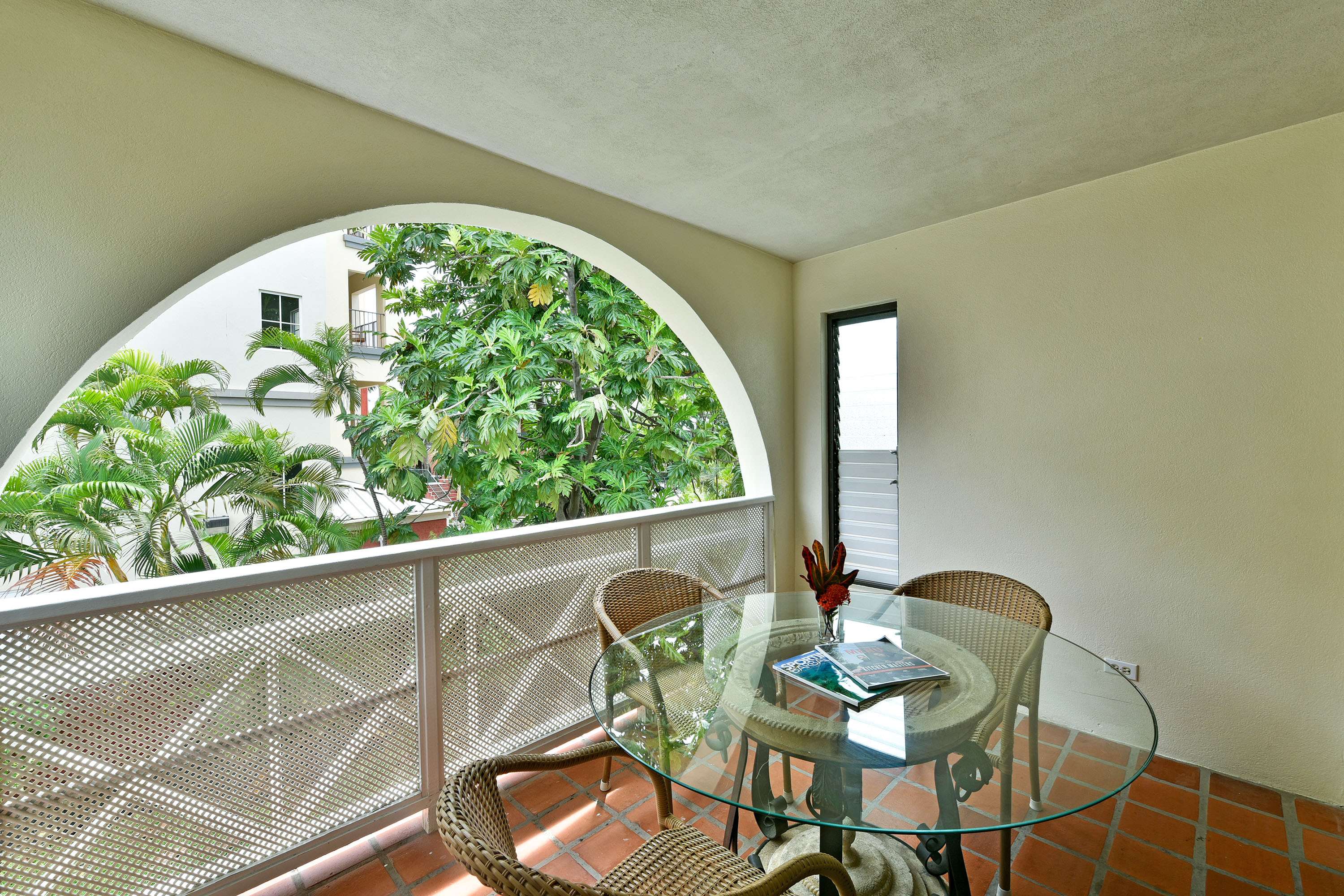 Coconut Court Beach Hotel