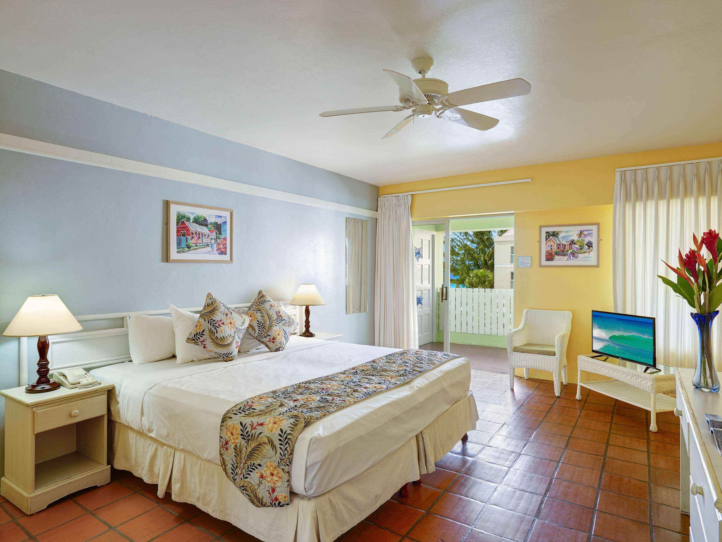 Coconut Court Beach Hotel