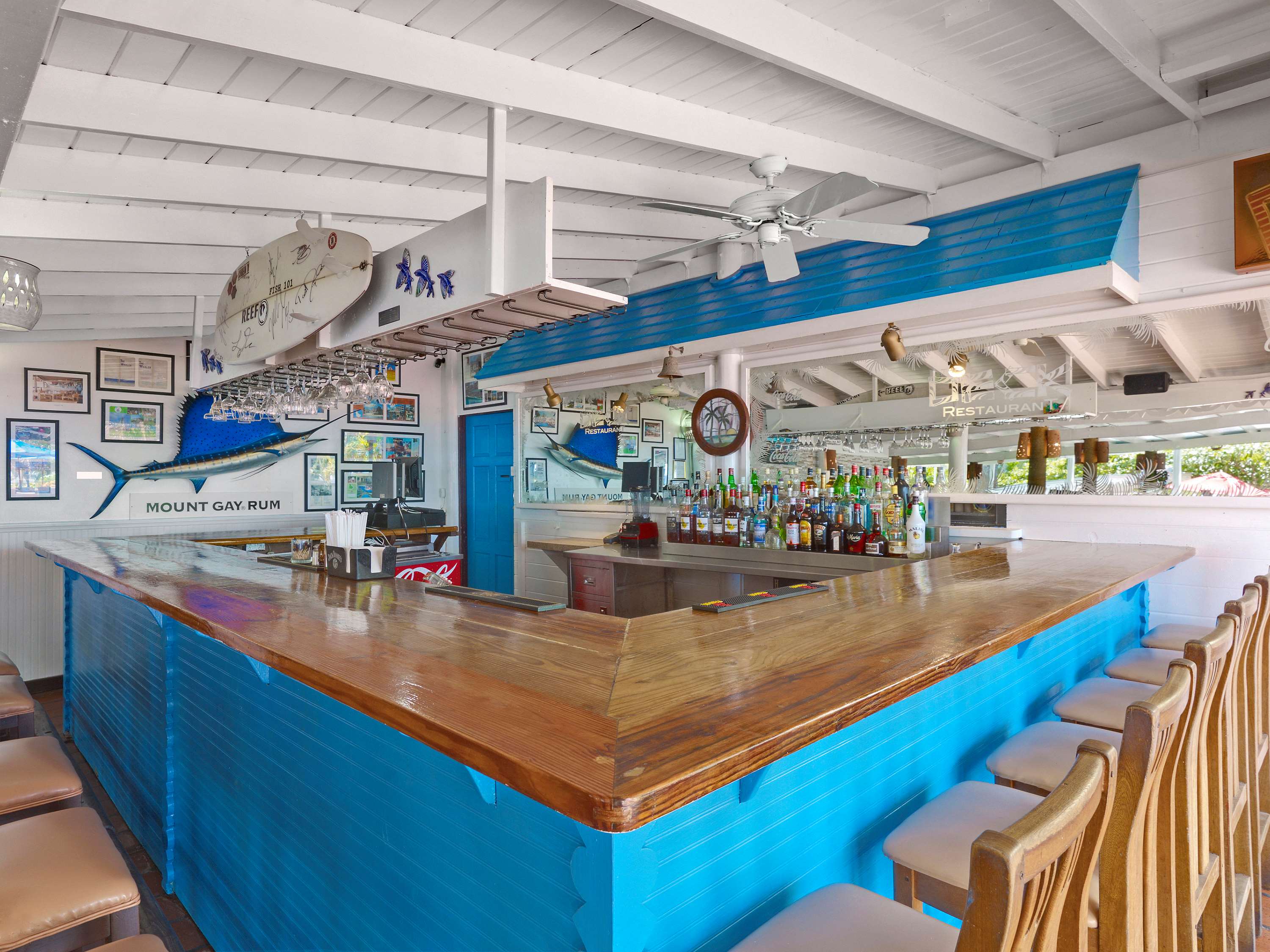 Coconut Court Beach Hotel