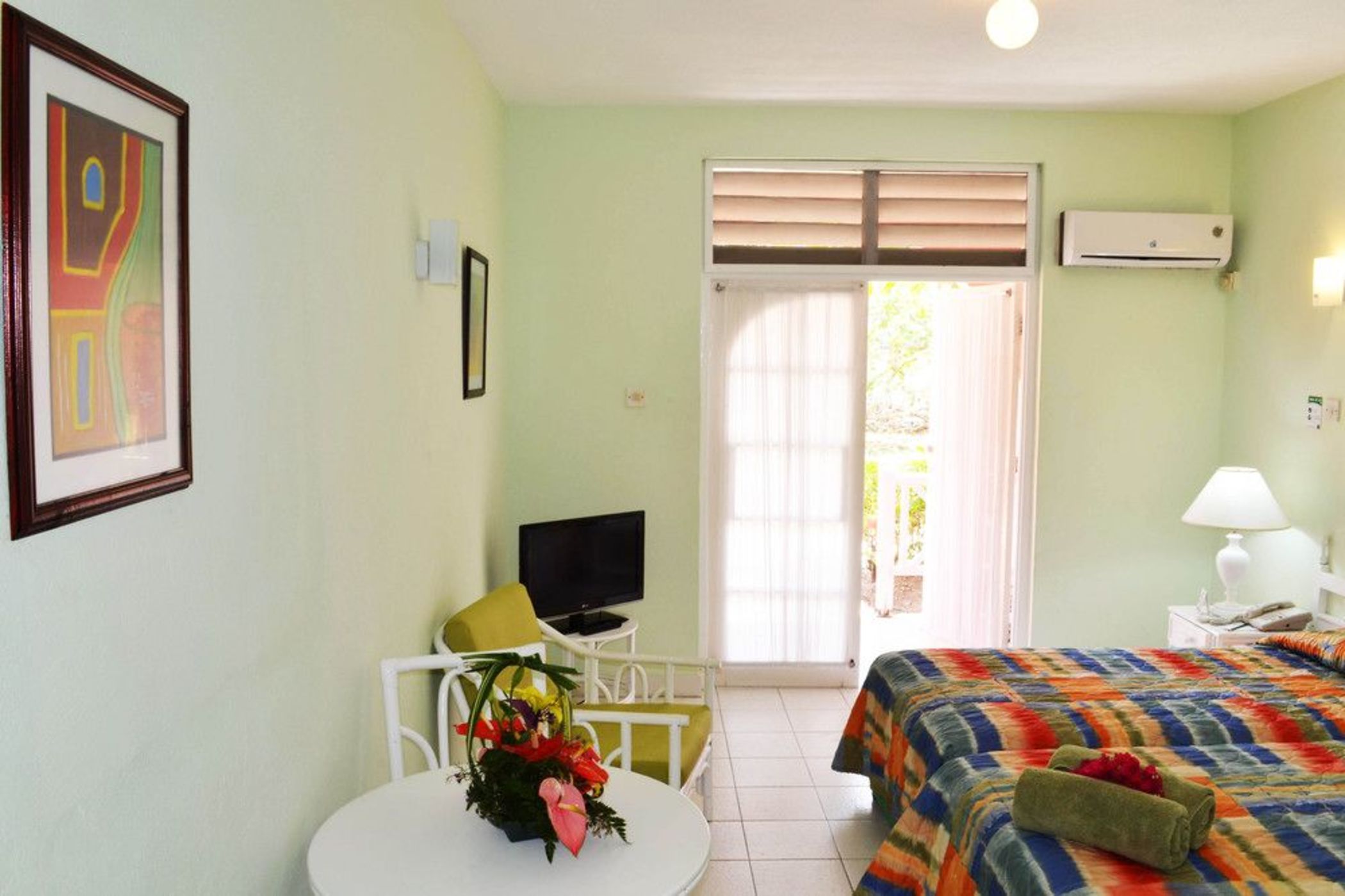 Dover Beach Hotel