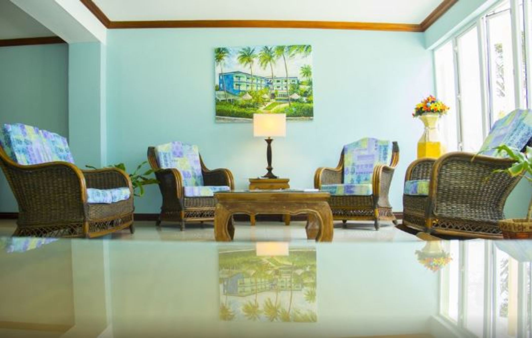 Dover Beach Hotel