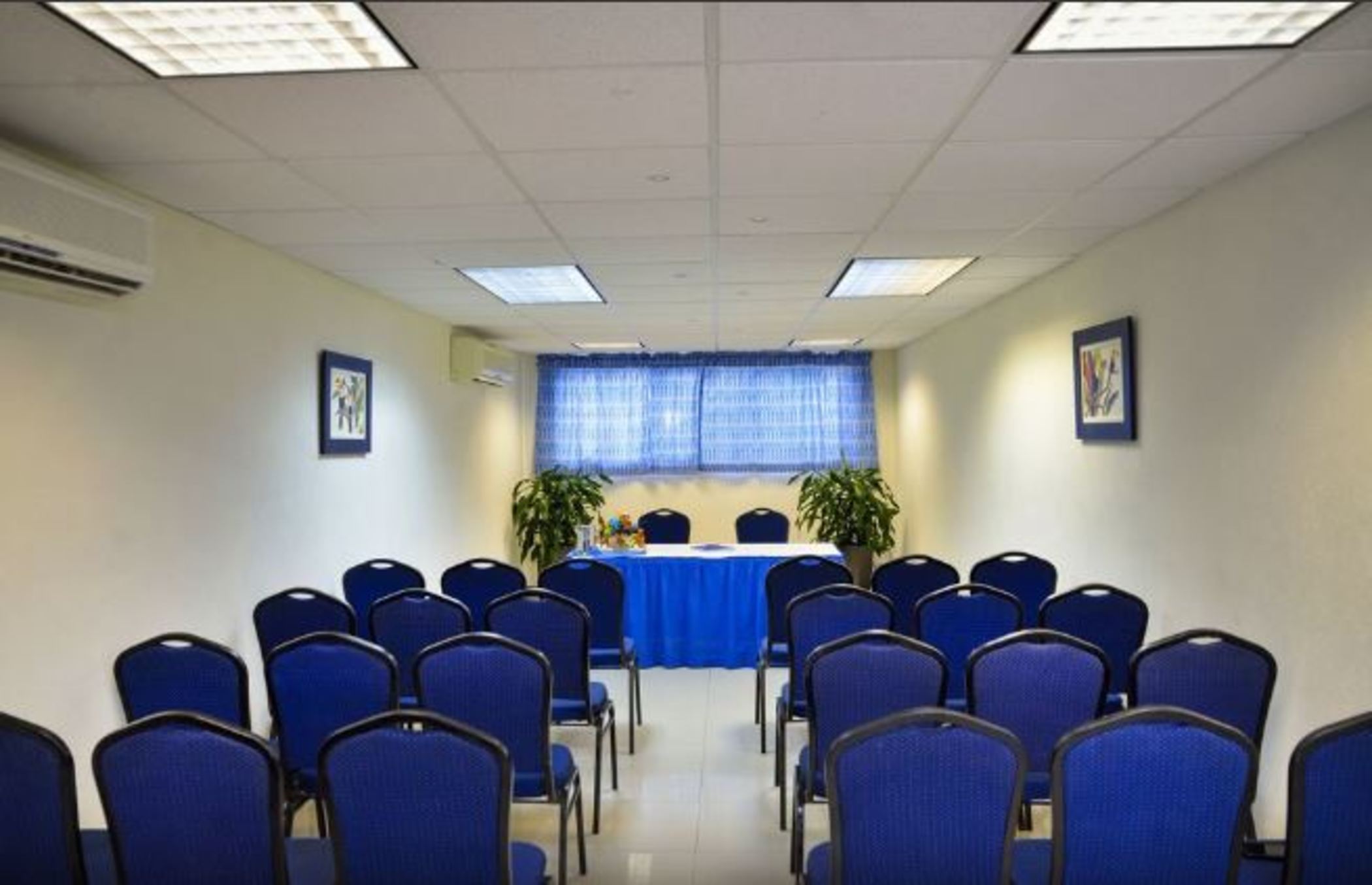 Dover Beach Hotel