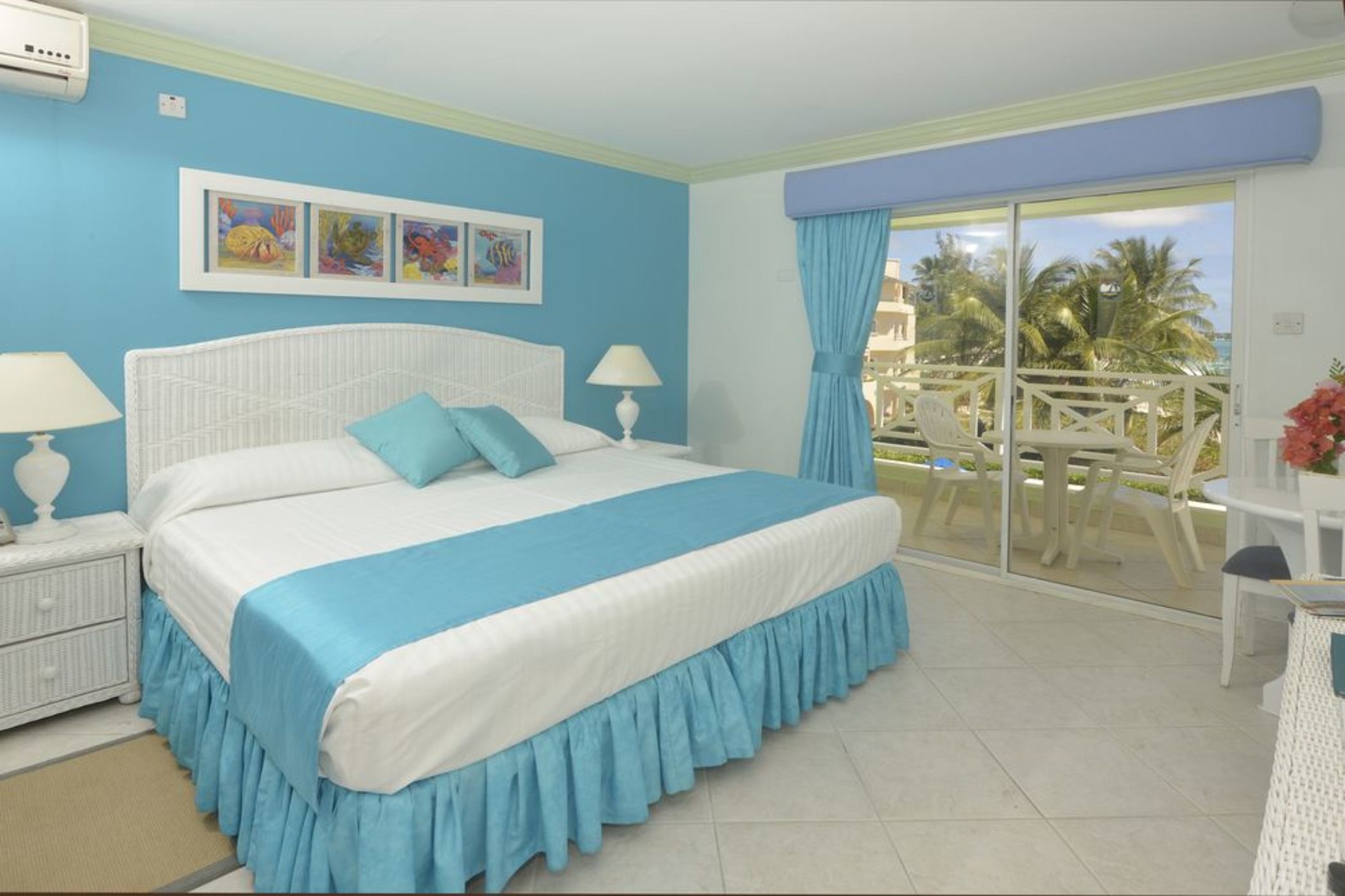 Dover Beach Hotel