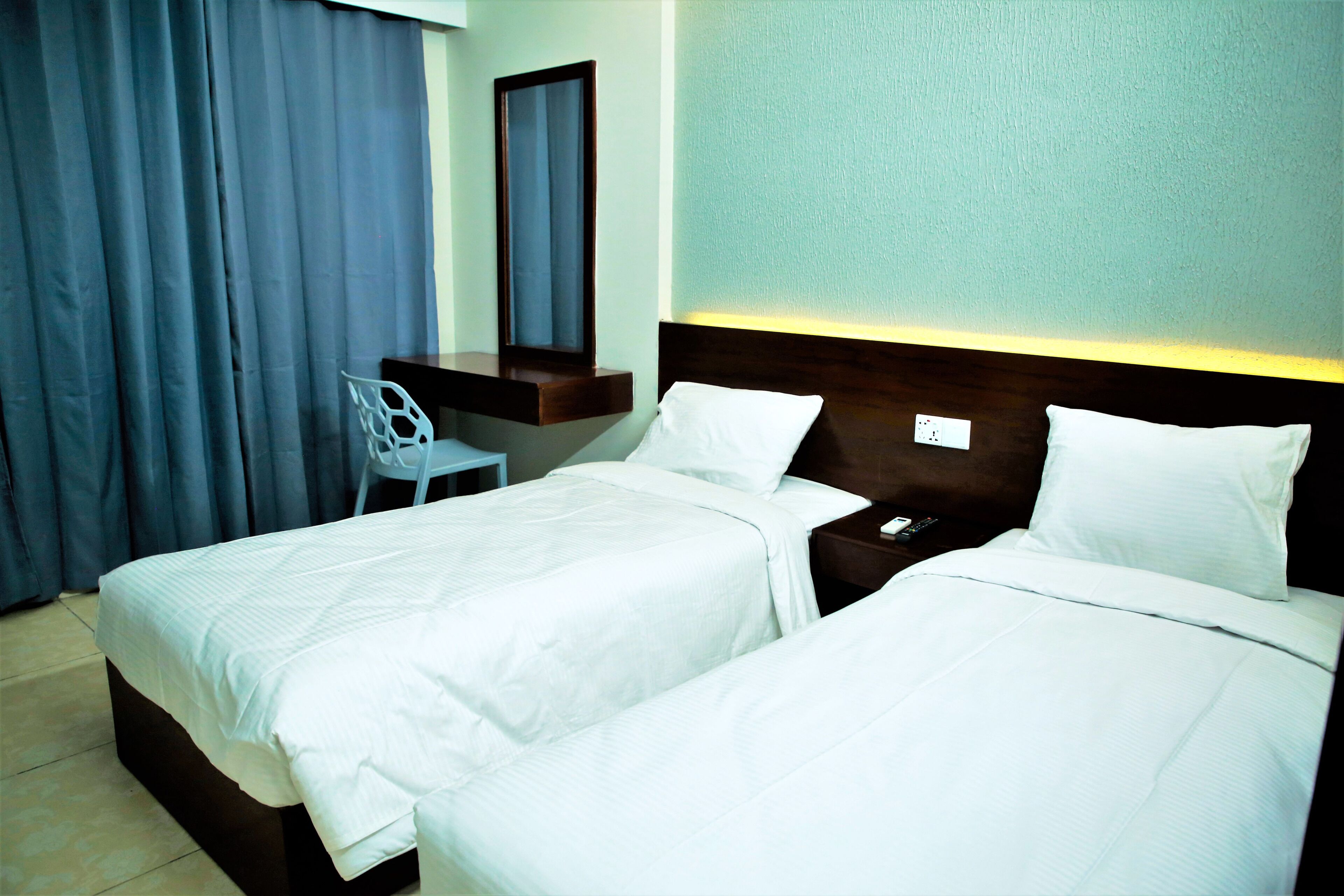 Laguna Beach Hotel & Resort