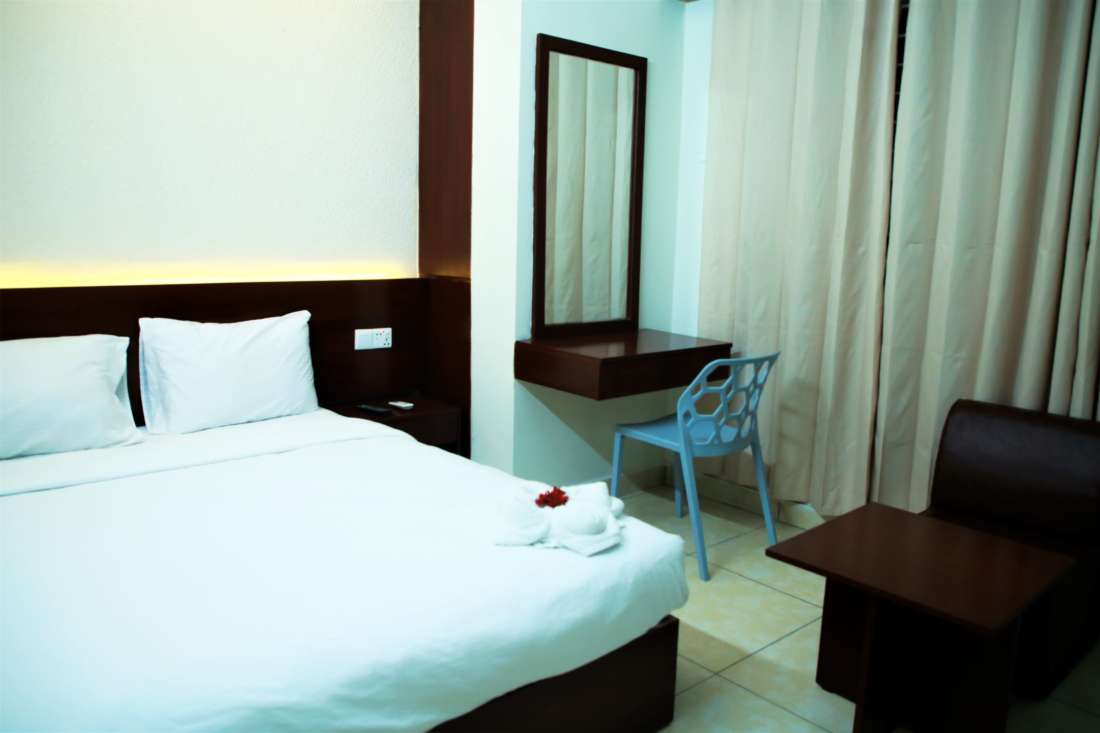Laguna Beach Hotel & Resort