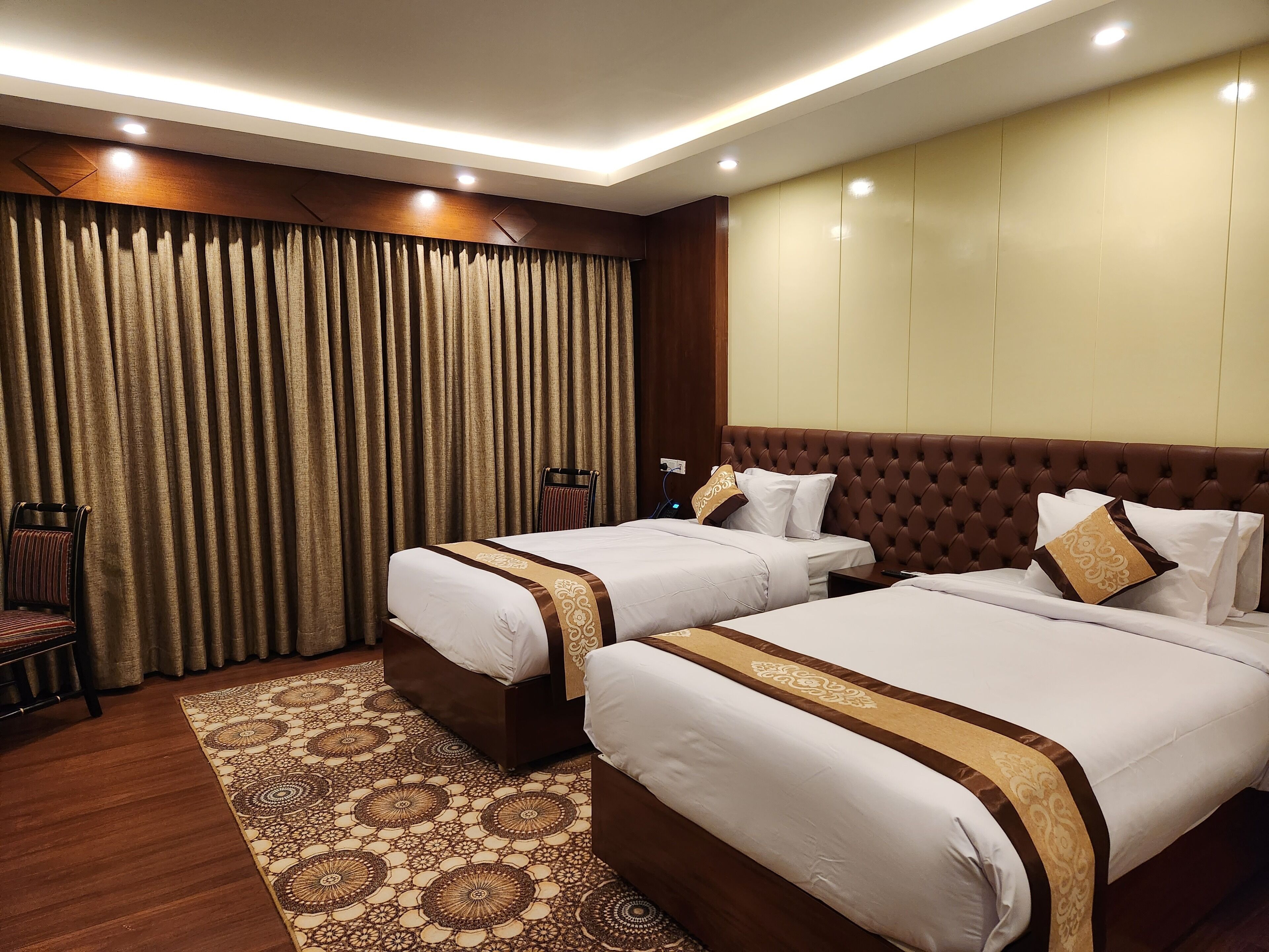 Paragon Hotel And Resort