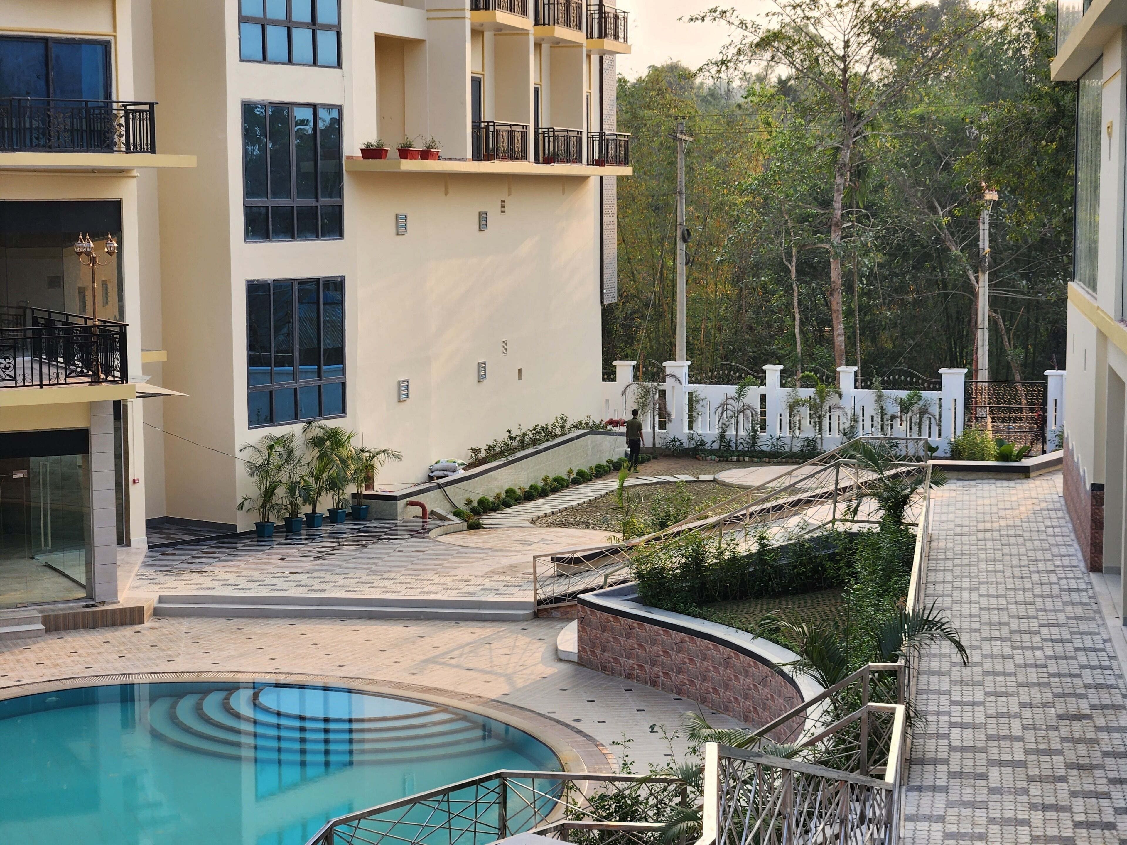 Paragon Hotel And Resort