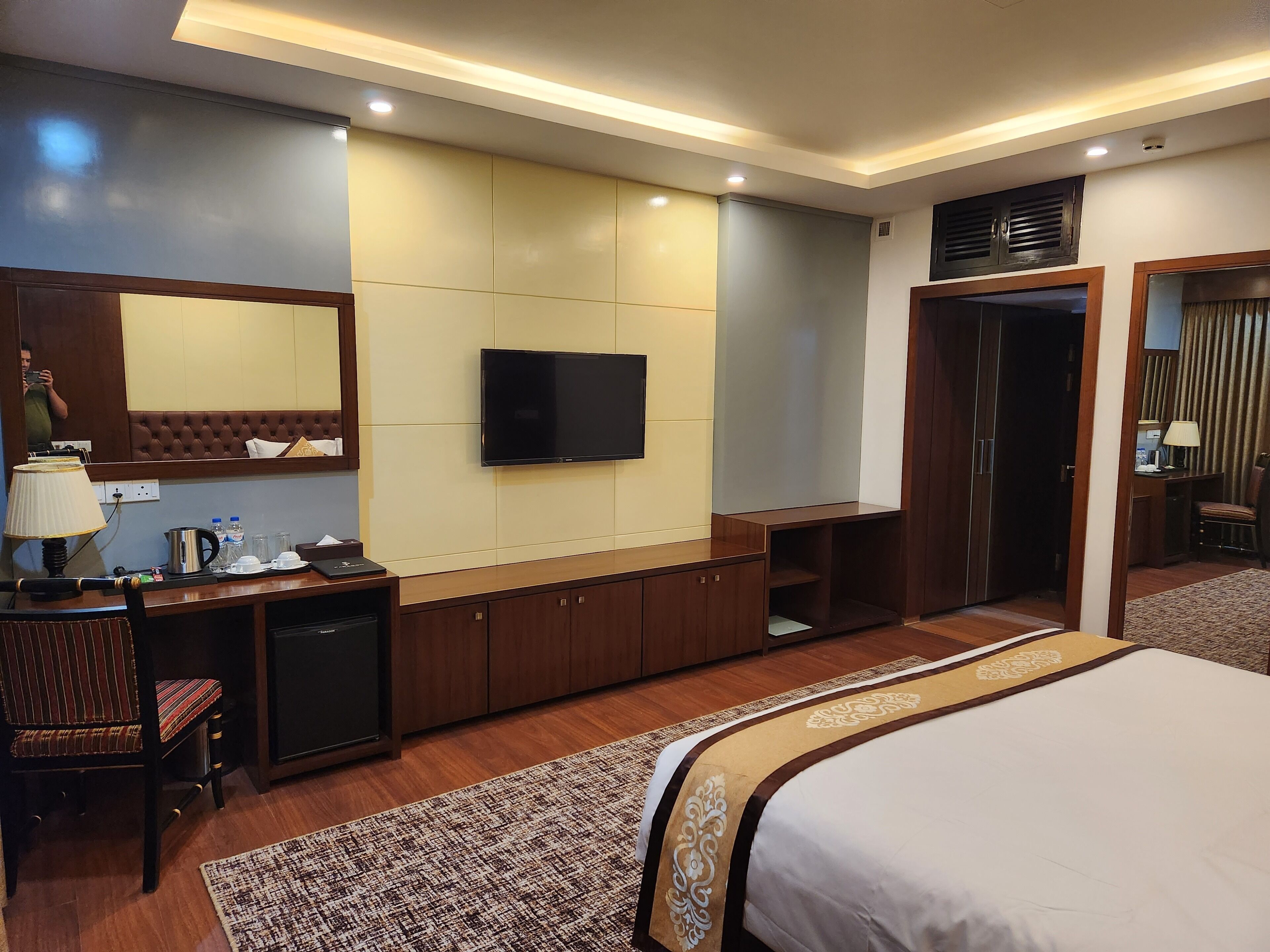 Paragon Hotel And Resort
