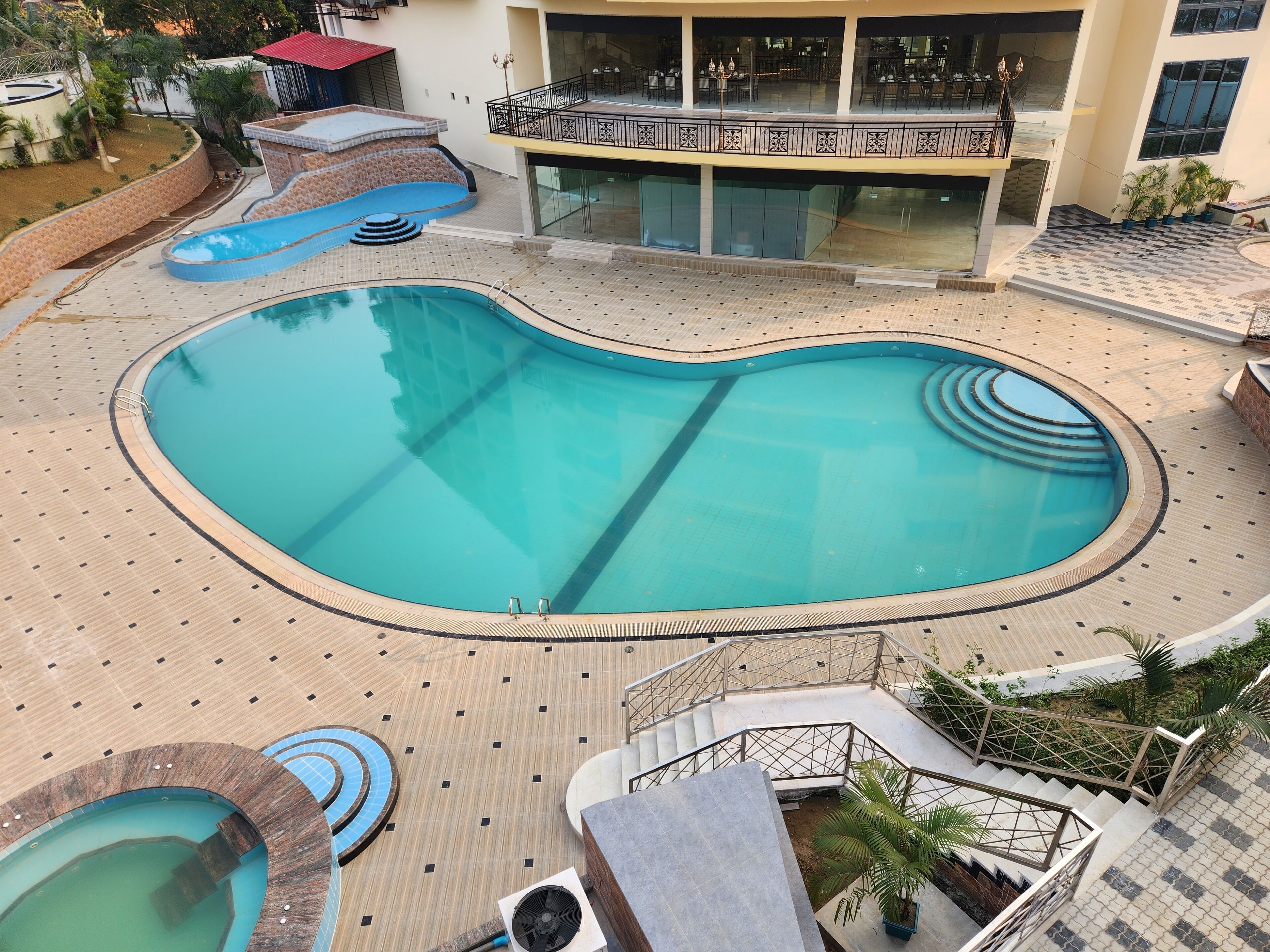 Paragon Hotel And Resort