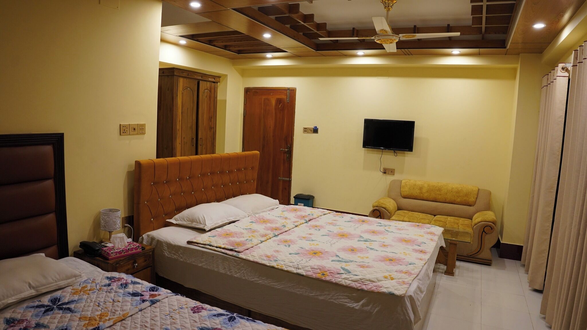 Hotel Apon Palace