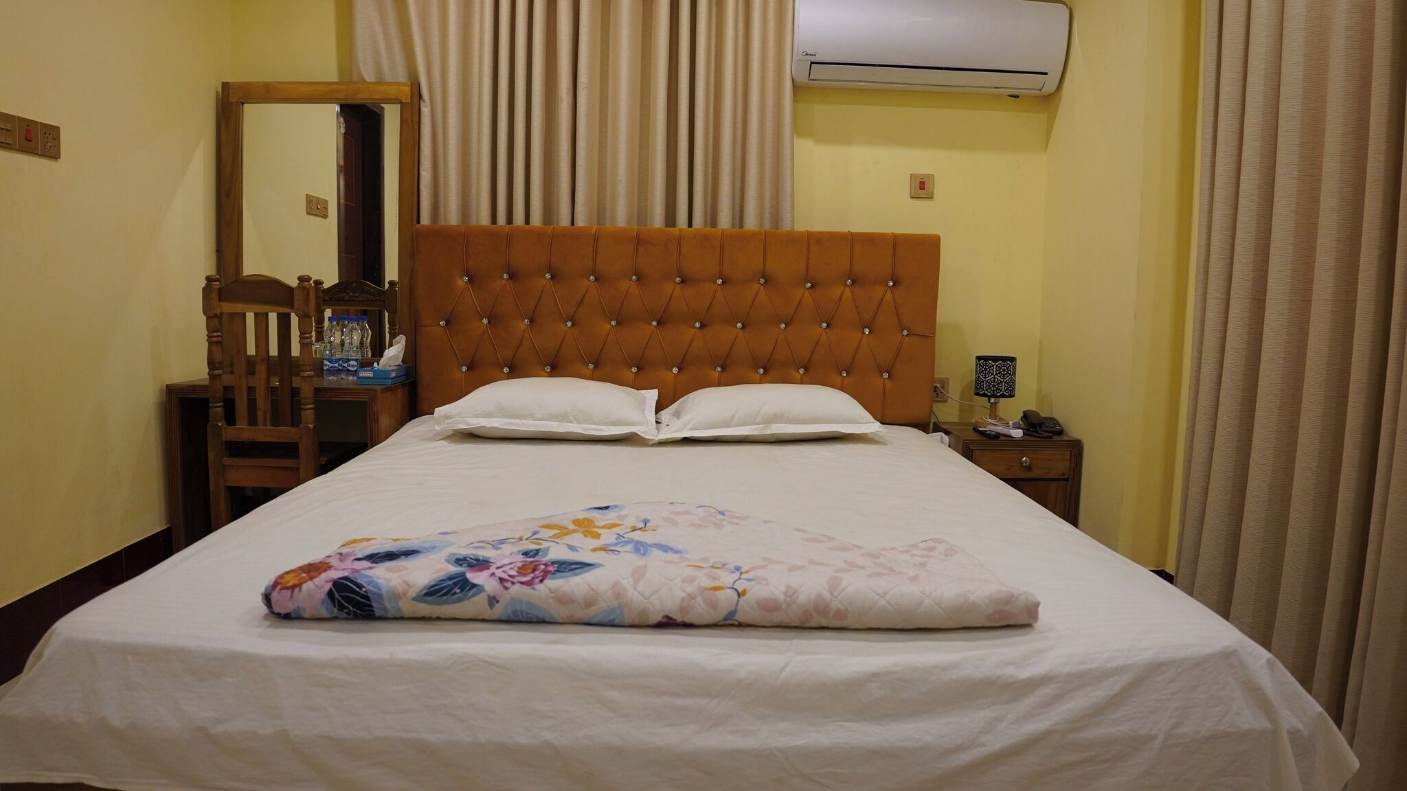 Hotel Apon Palace
