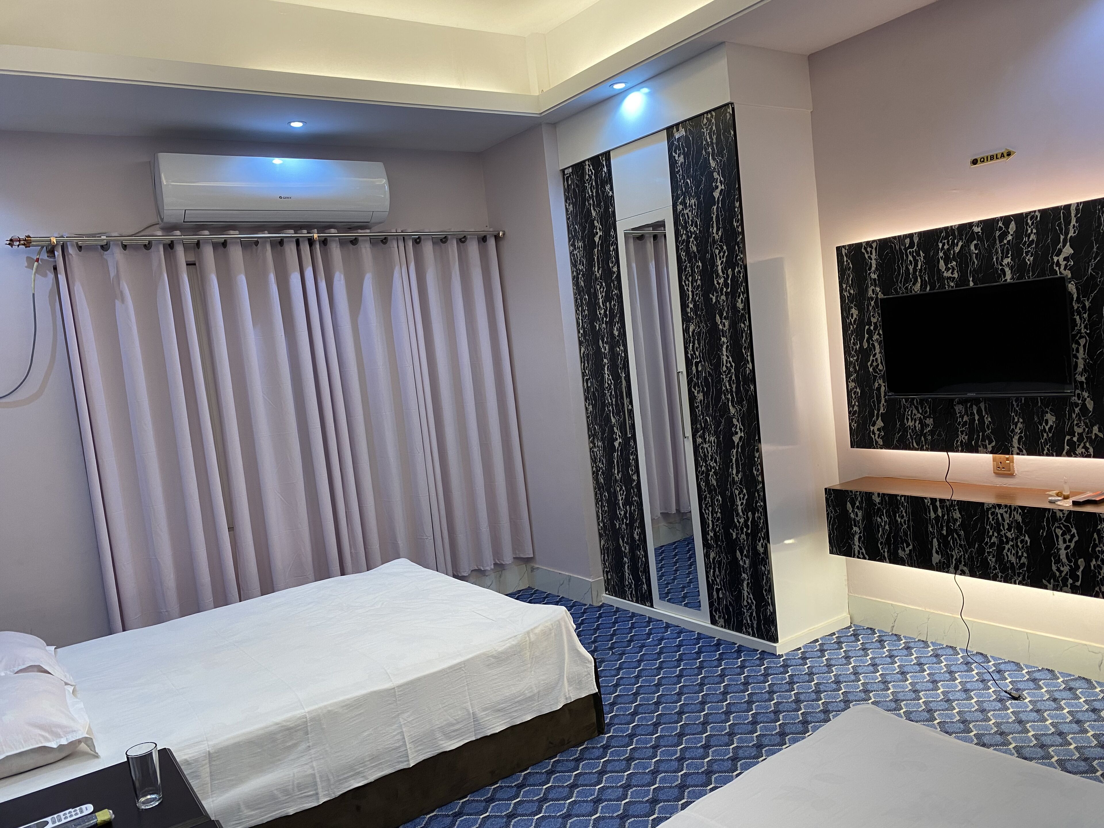 Hotel Grand Akther