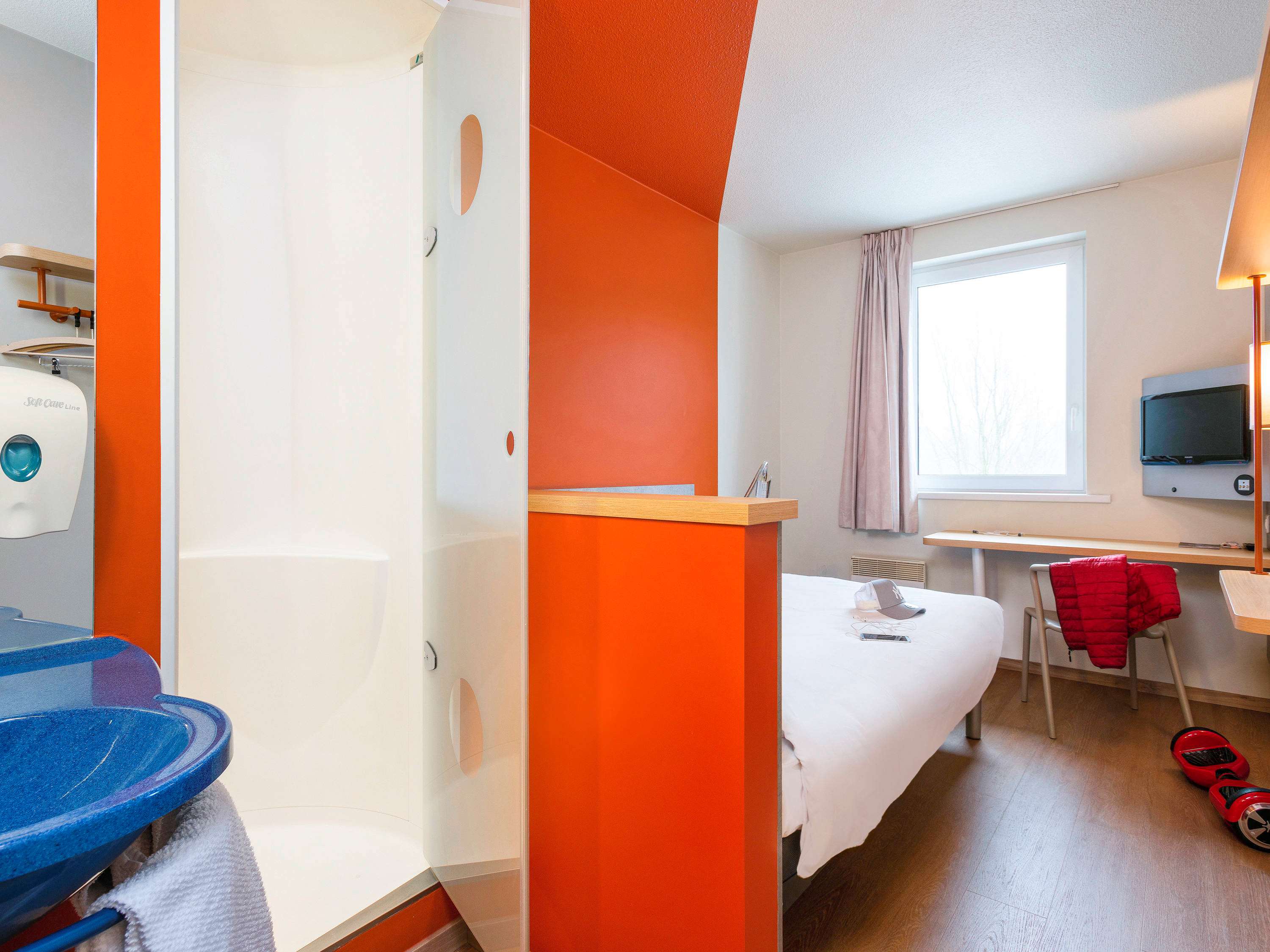 ibis budget Charleroi Airport ibis budget Charleroi Airport