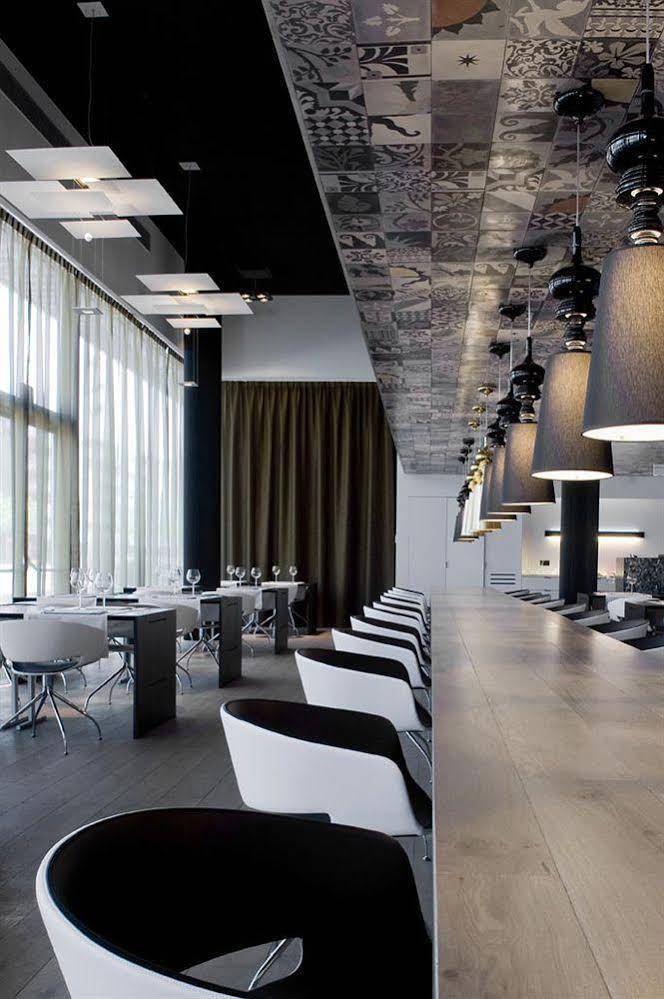 Carbon Hotel