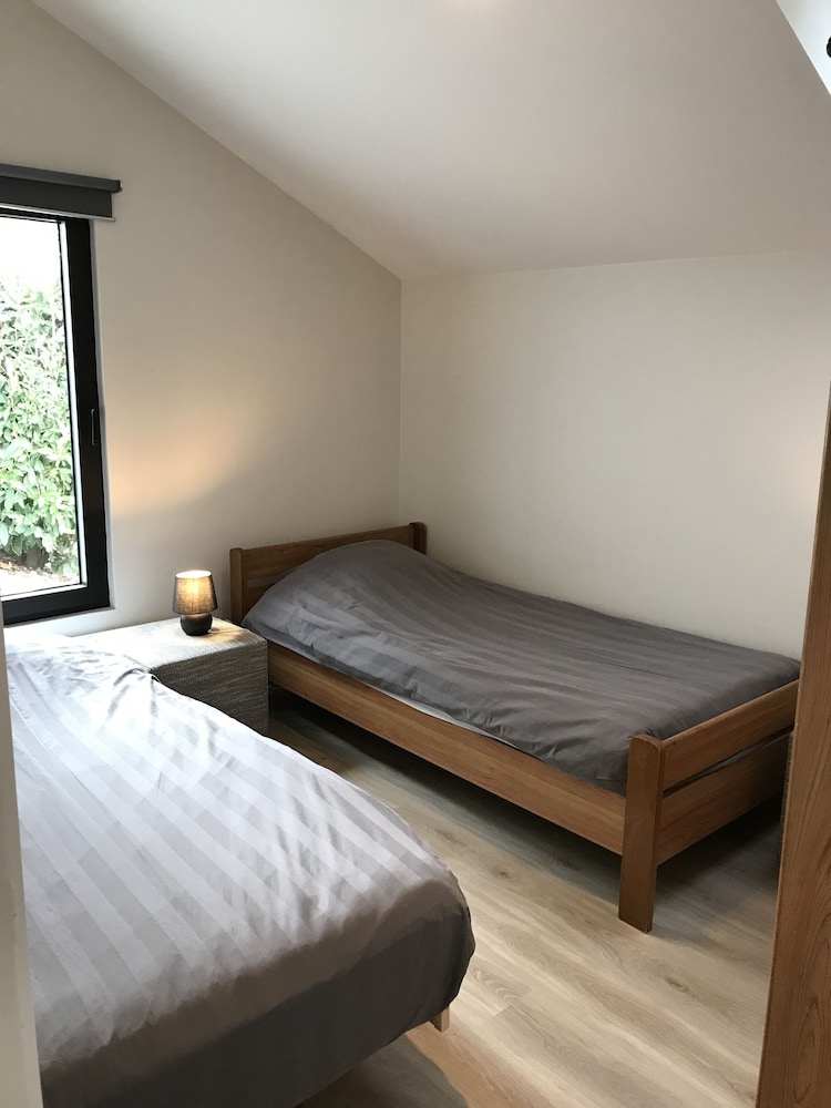 Sakura Lodging