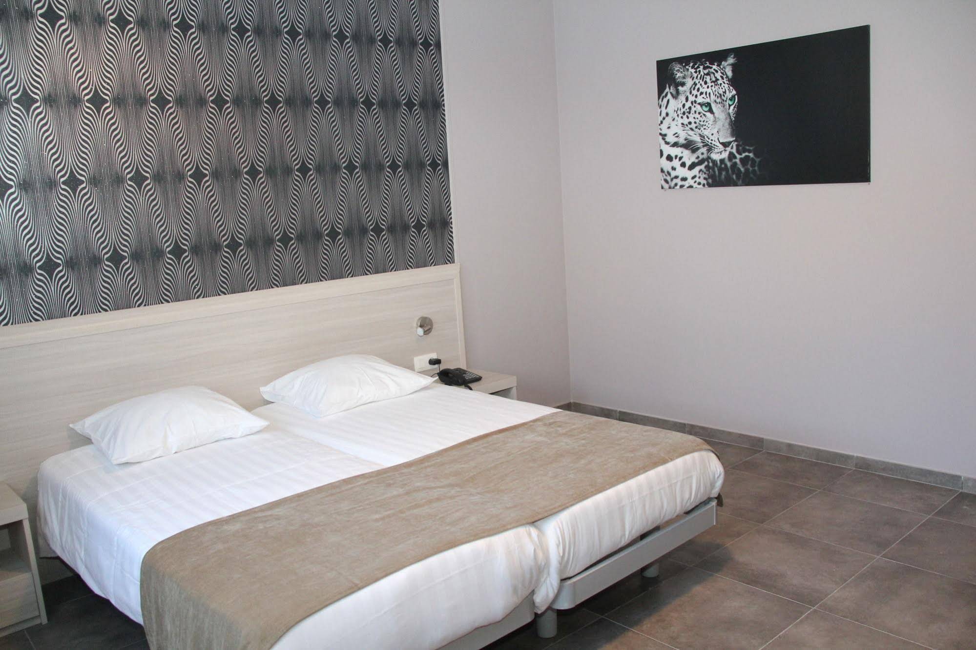 Hôtel-Selfotel La Louve