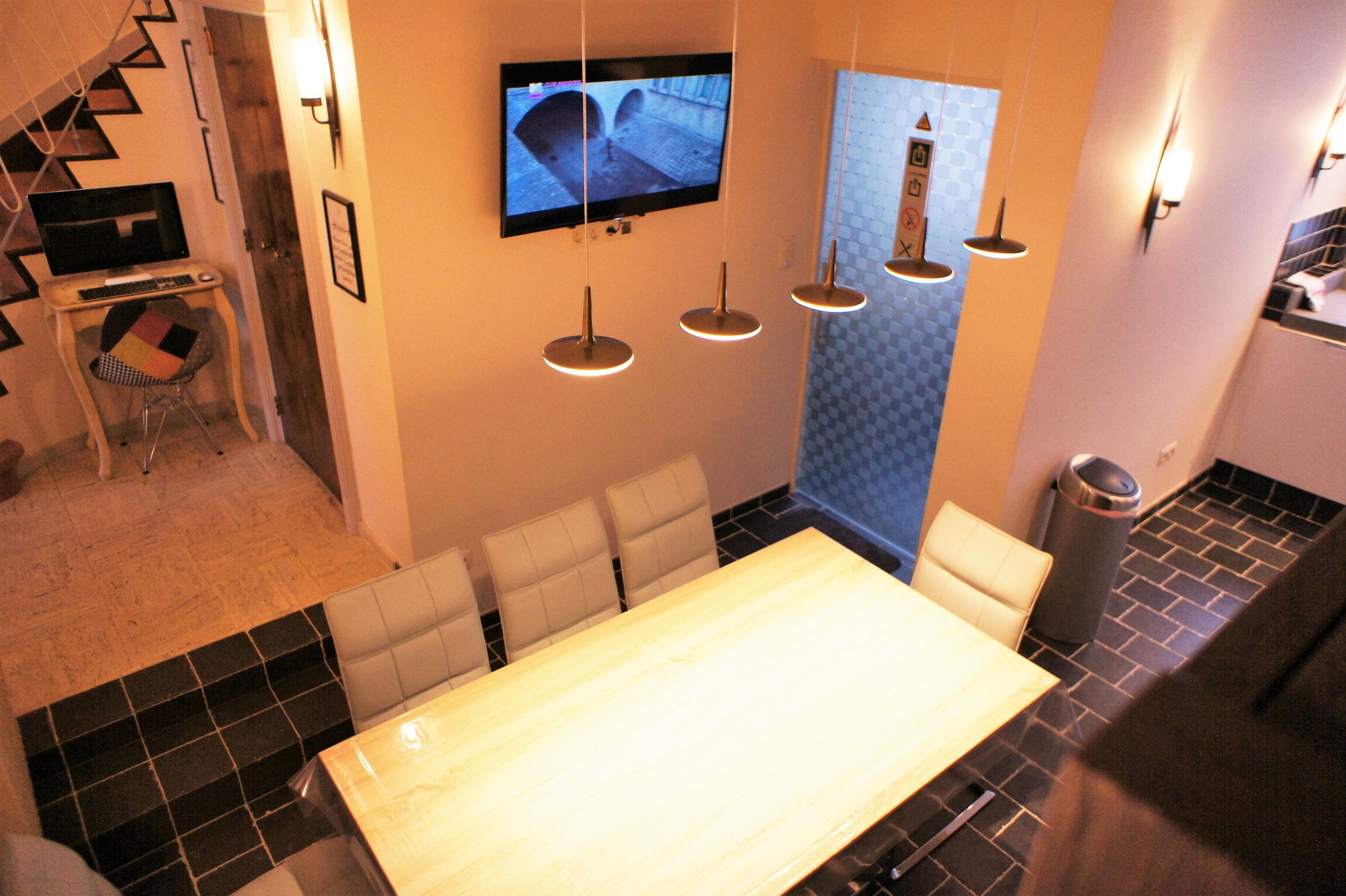 J and R Brussels City Apartment Van Zande