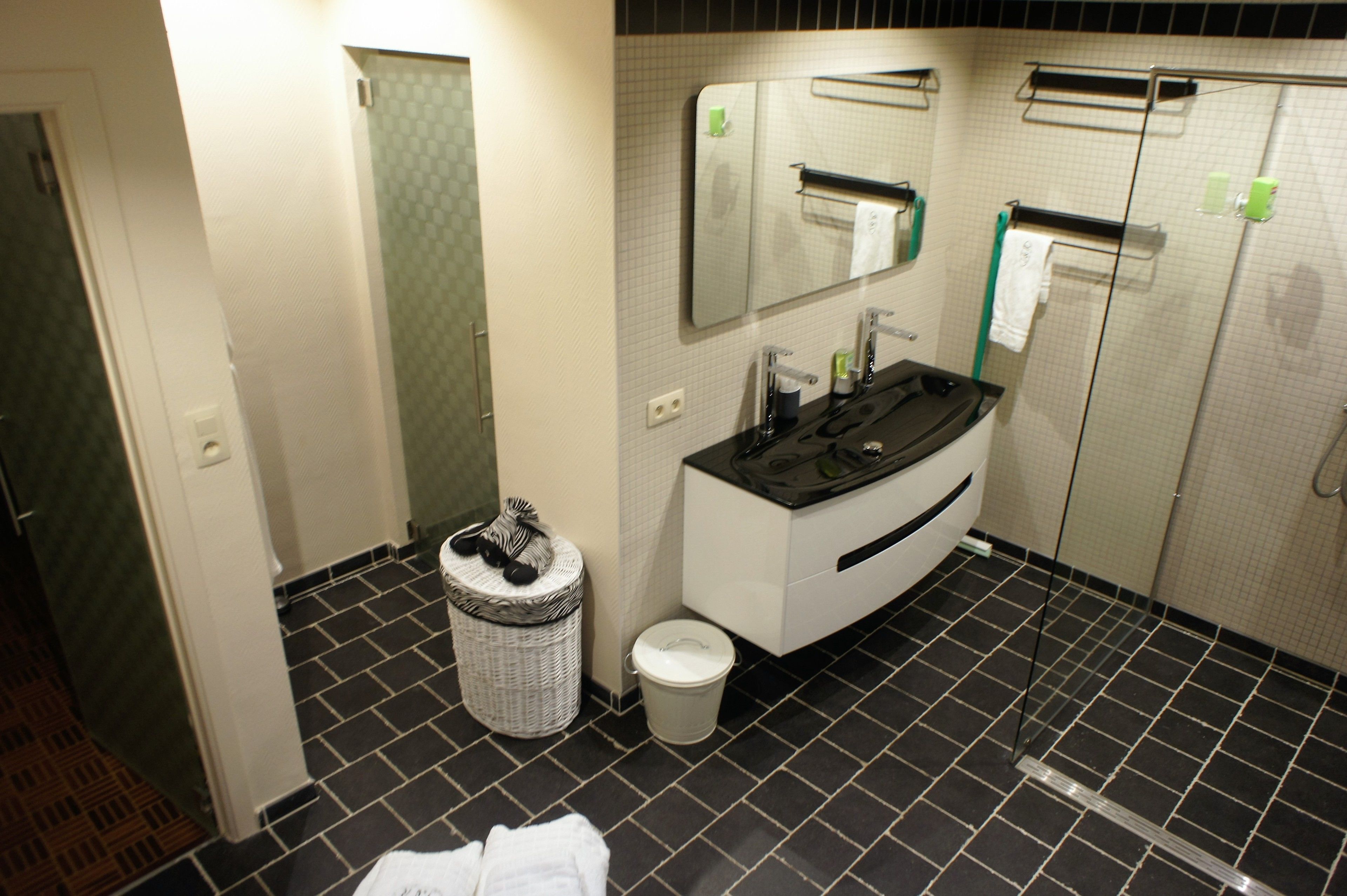 J and R Brussels City Apartment Van Zande