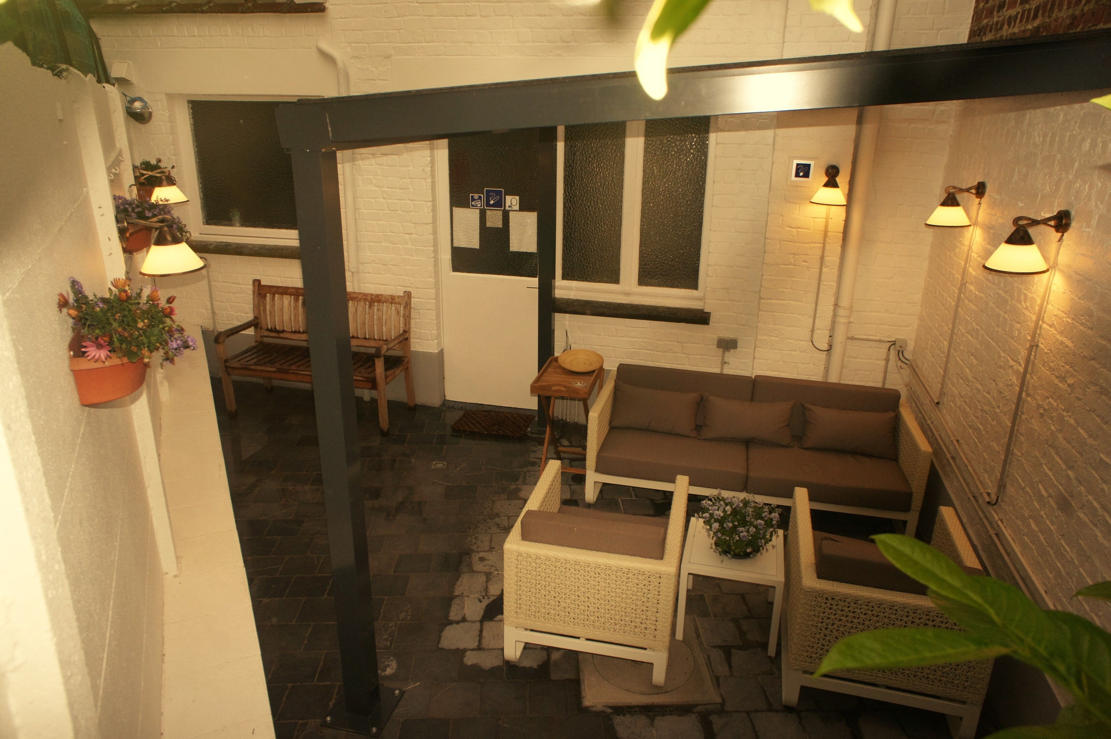 J and R Brussels City Apartment Van Zande