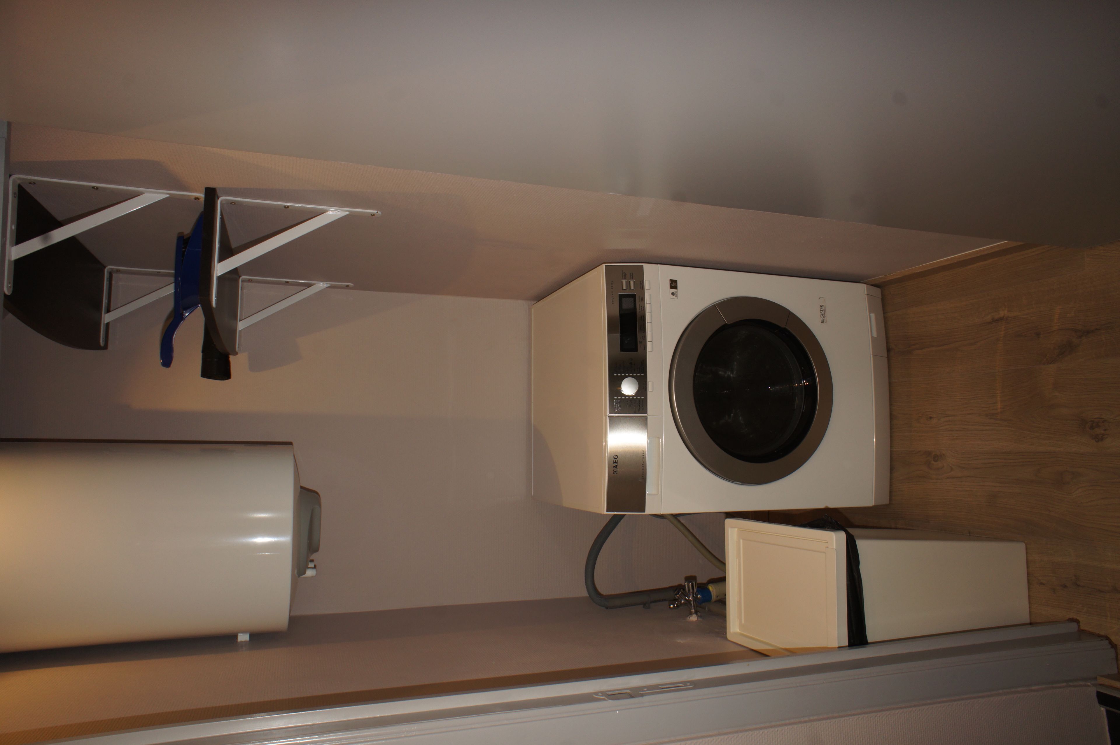 J and R Brussels City Apartment Van Zande