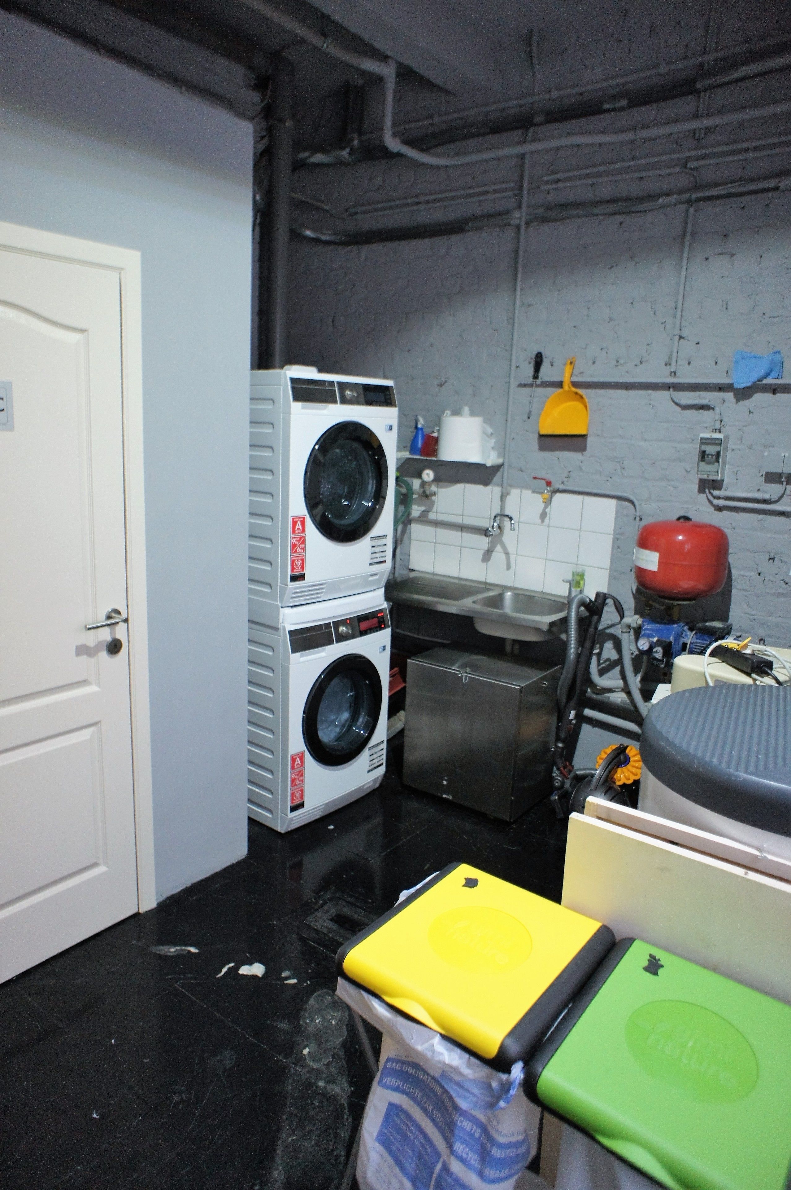 J and R Brussels City Apartment Van Zande