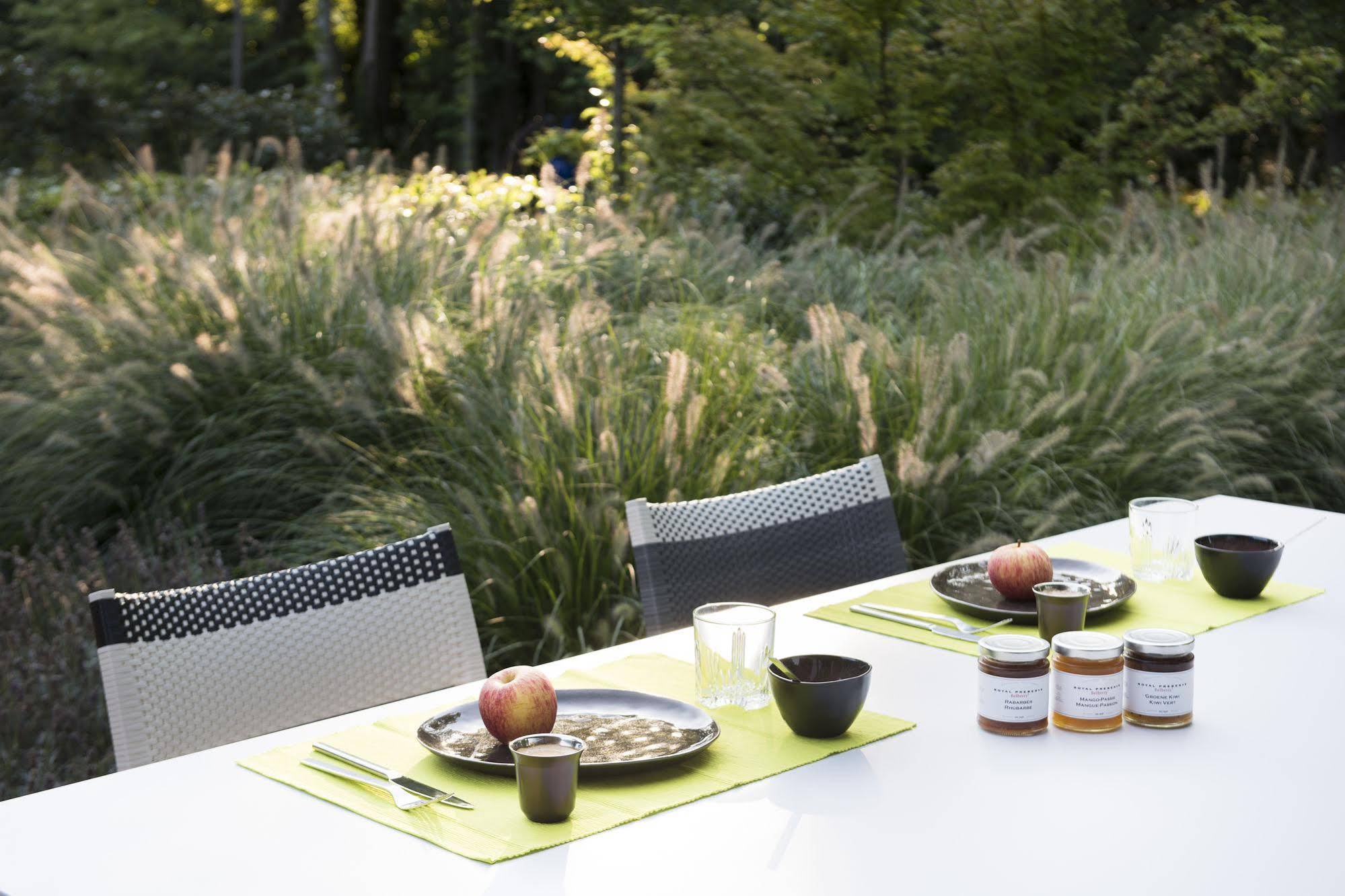 Lithium Bed Zen & Breakfast